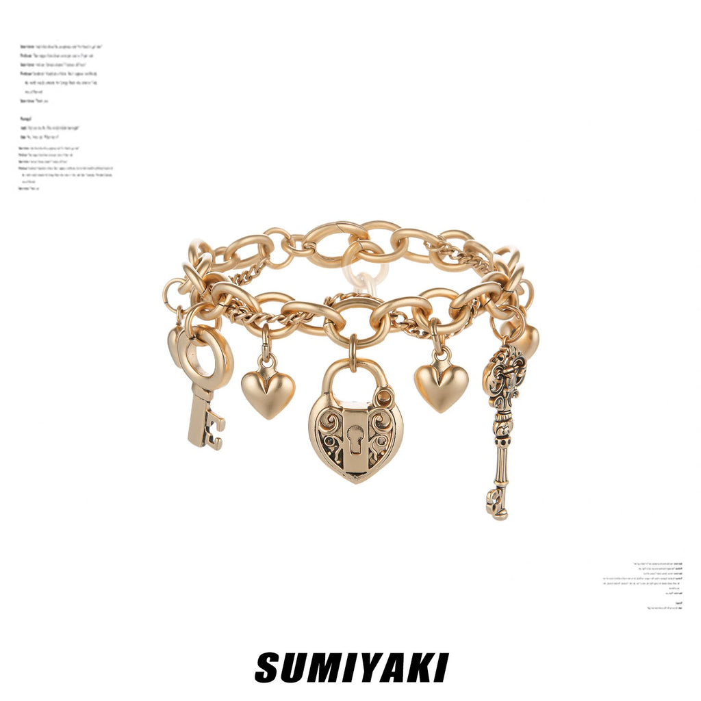SUMIYAKI Retro Exquisite Relief Key Bracelet