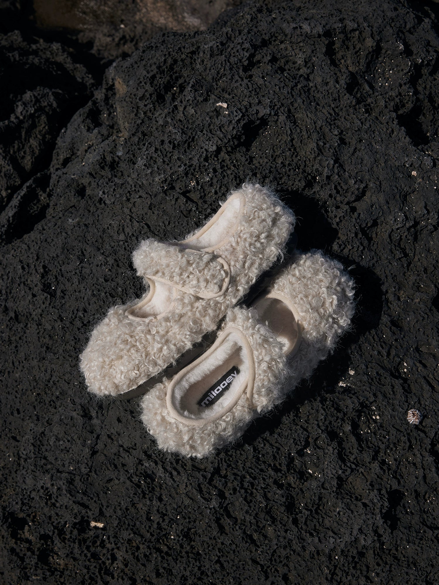 Milooey Soft-soled Velcro Bread Shoes