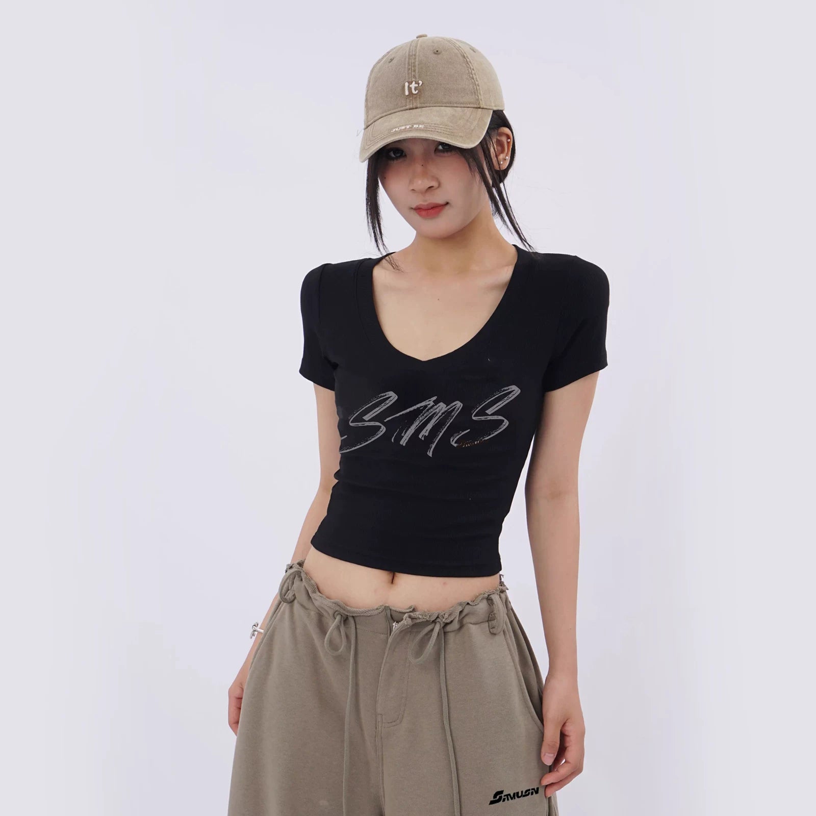 SAMUSAN V-neck Slim-fitting and Thin Skin-friendly Long-sleeved T-shirt