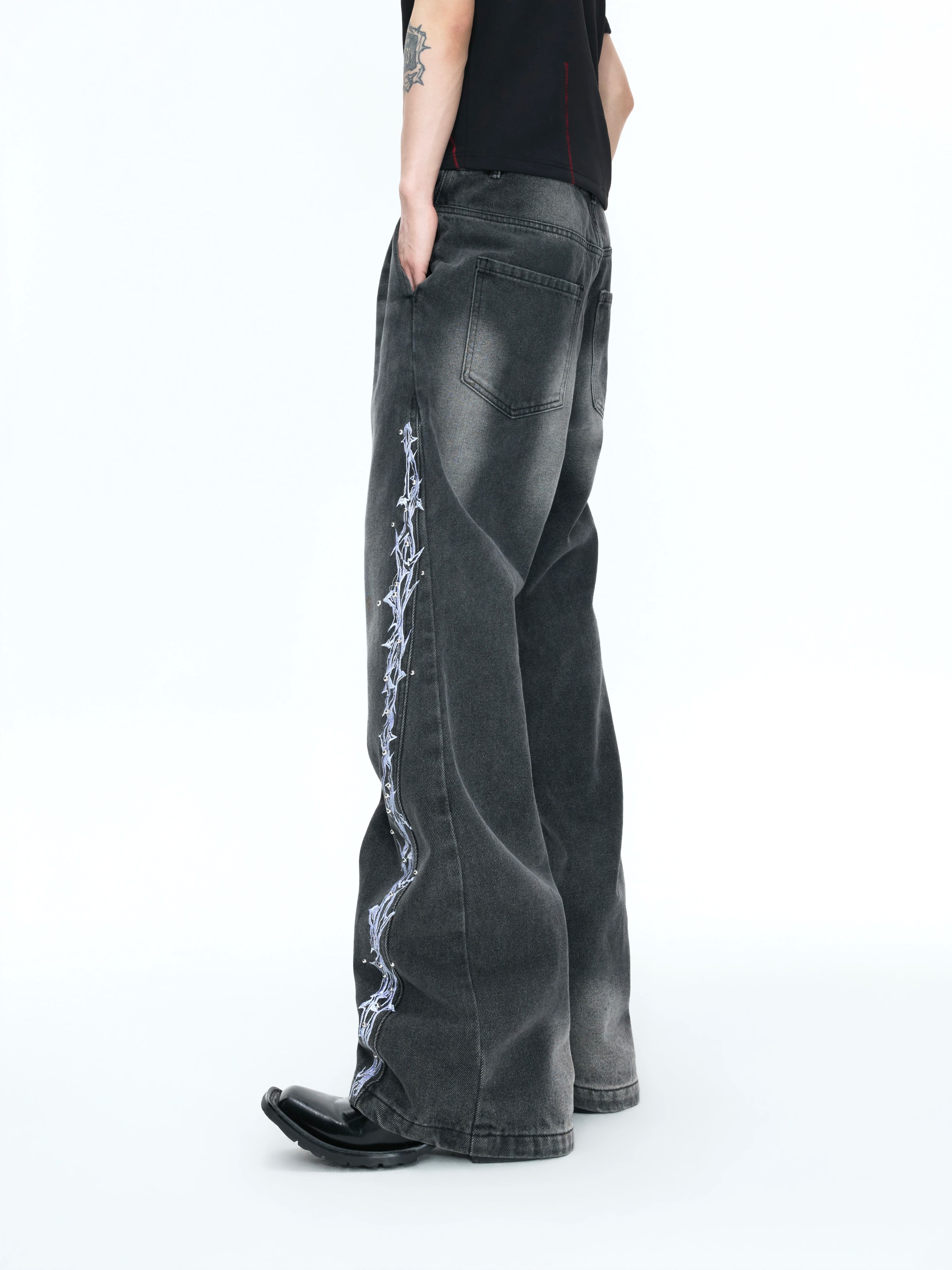 ArguECulturE Embroidered Straight-leg Loose Jeans