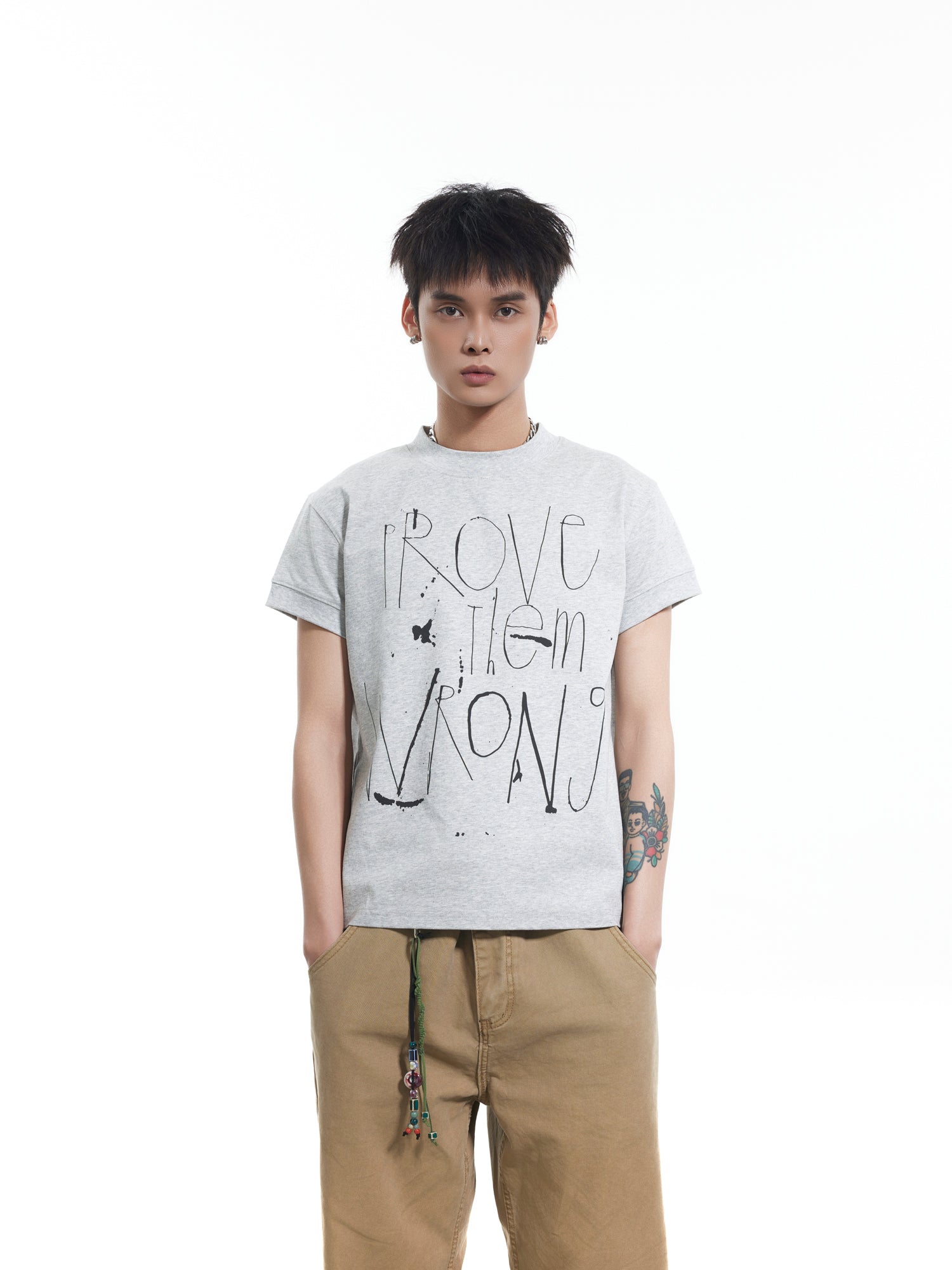BTSG graffiti print front shoulder slim fit Tee