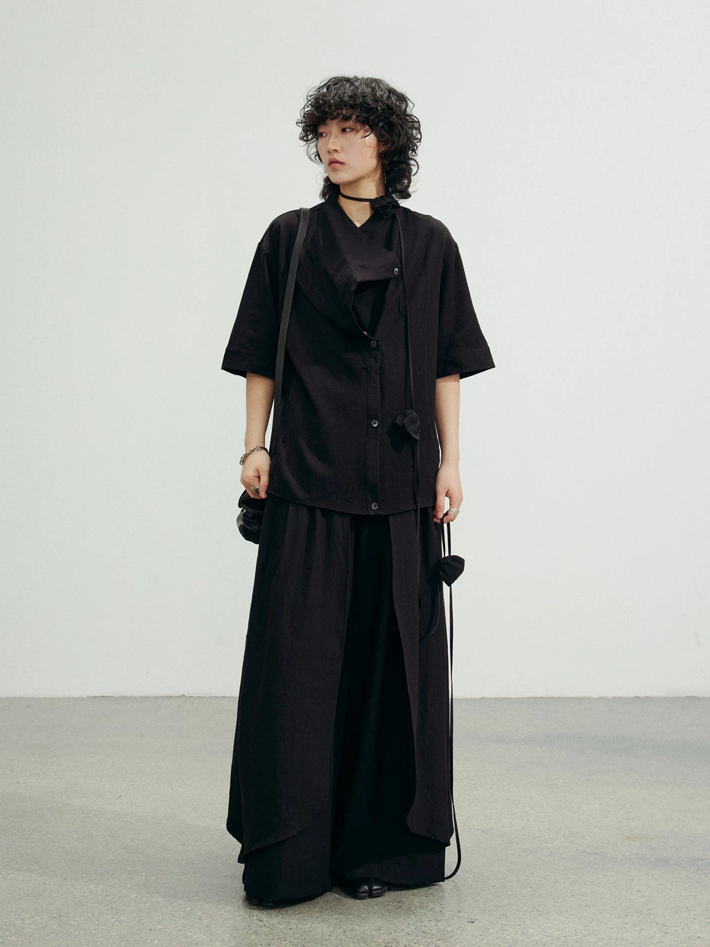 SUNYVONNE Asymmetrical Diagonal Collar Loose Short-sleeve Shirt