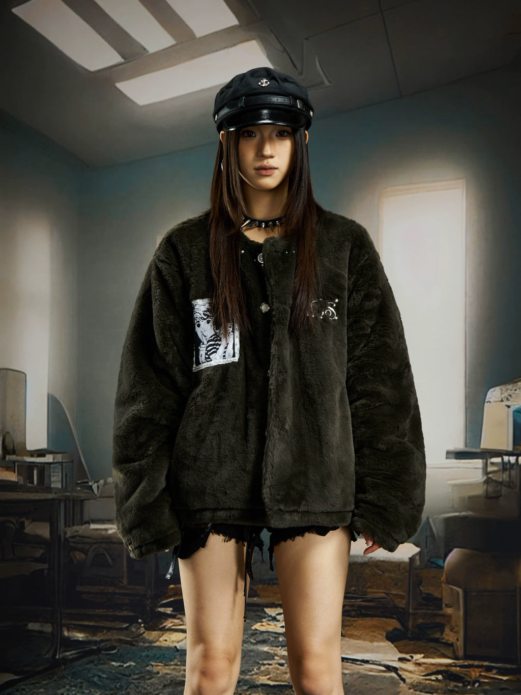 NOMANIAI Plush Comic Patch Short Padded Jacket