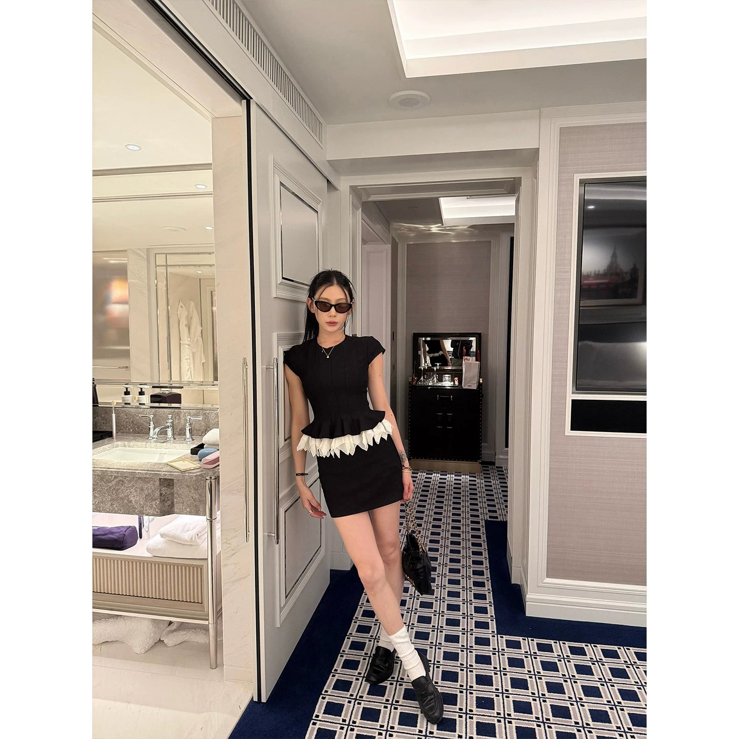 YOUNG KYLIN Lace Hem Tee Skirt Set