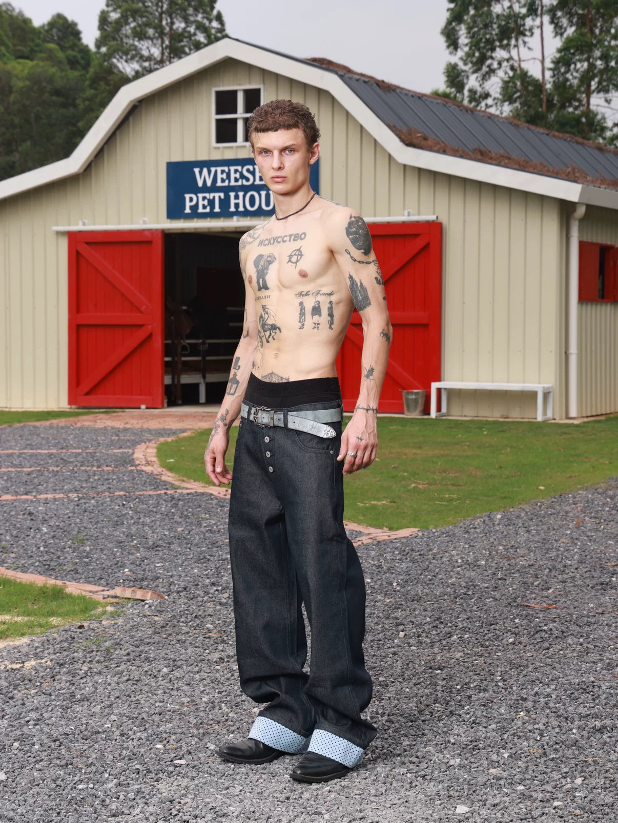 VOWPROGRESS Four-button Straight-leg Loose Jeans