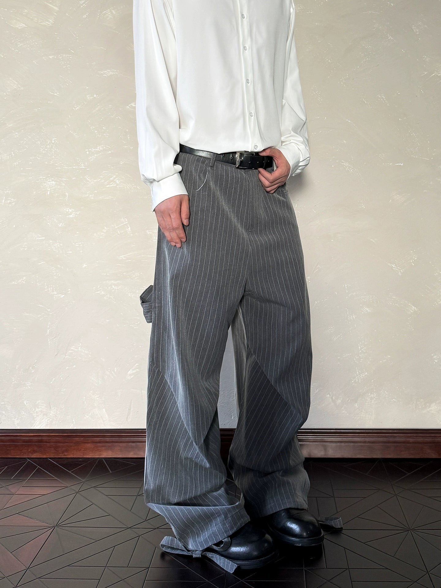 A PUEE Vertical Striped Pleated Slacks