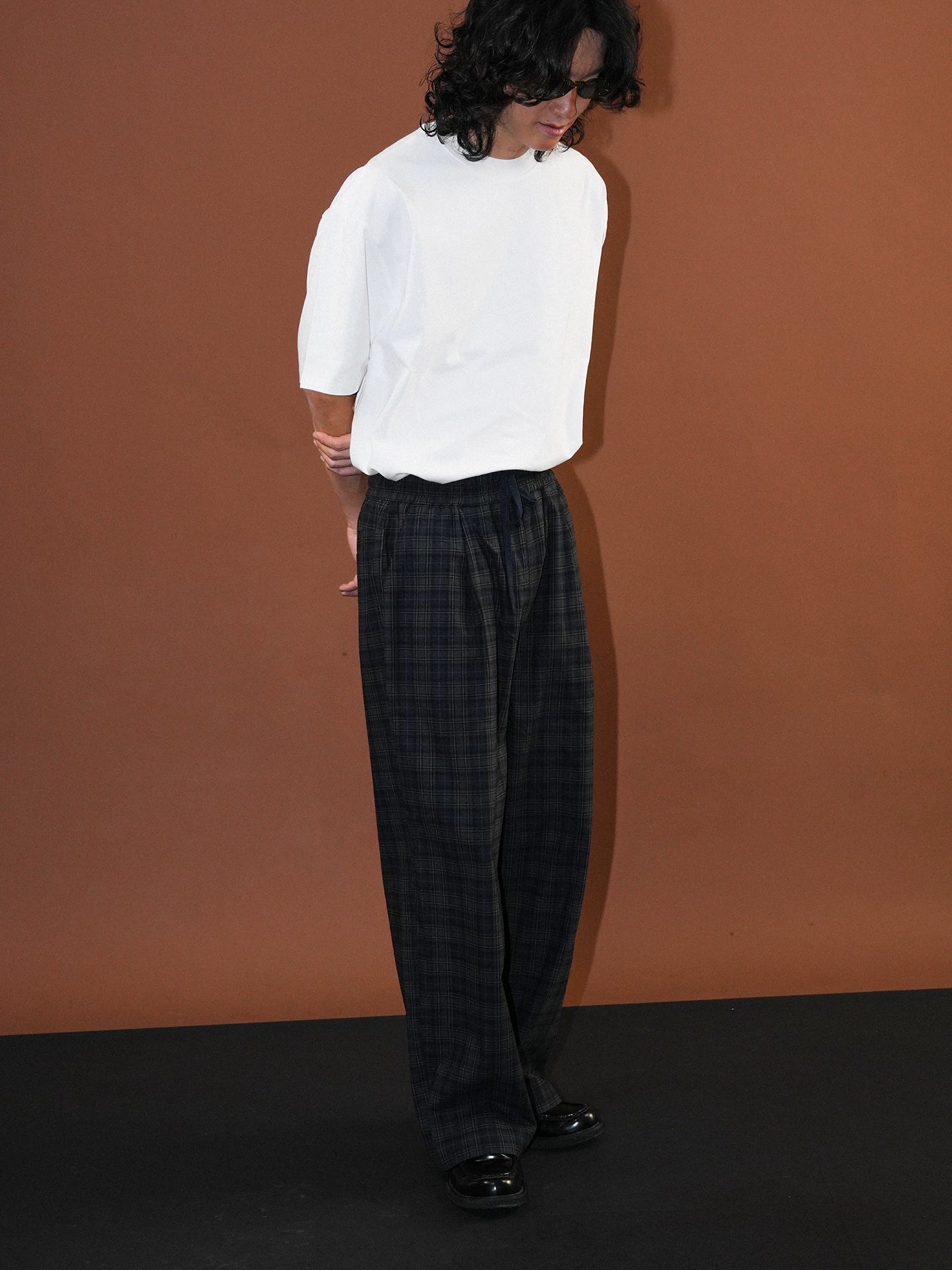 O3PARK Retro Plaid Loose and Versatile Trousers
