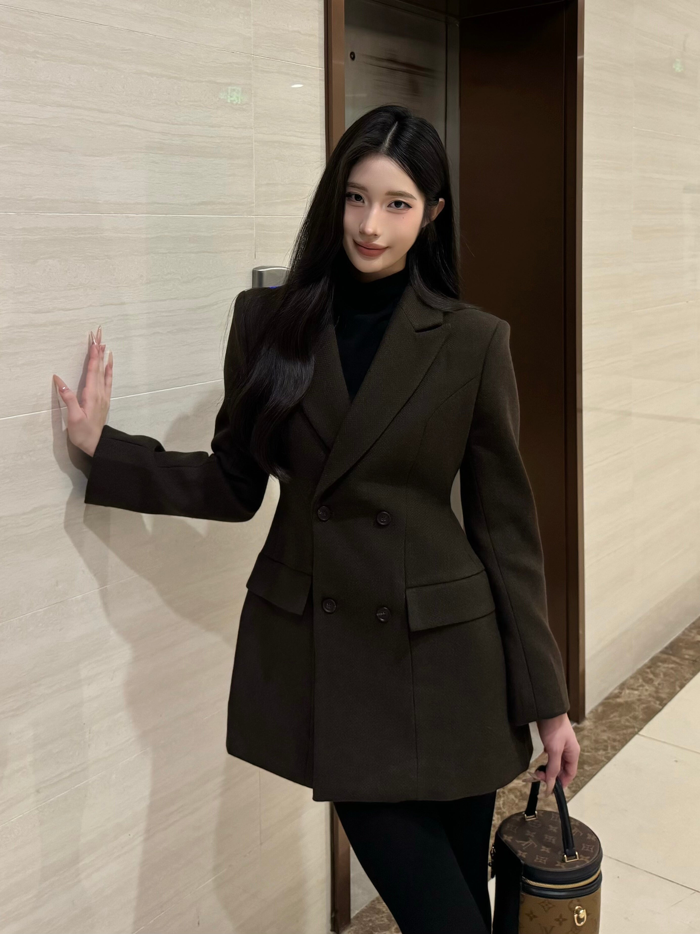 PANPANSTUDIO Minimalist Winter Woolen Slim-fitting and Thin Jacket