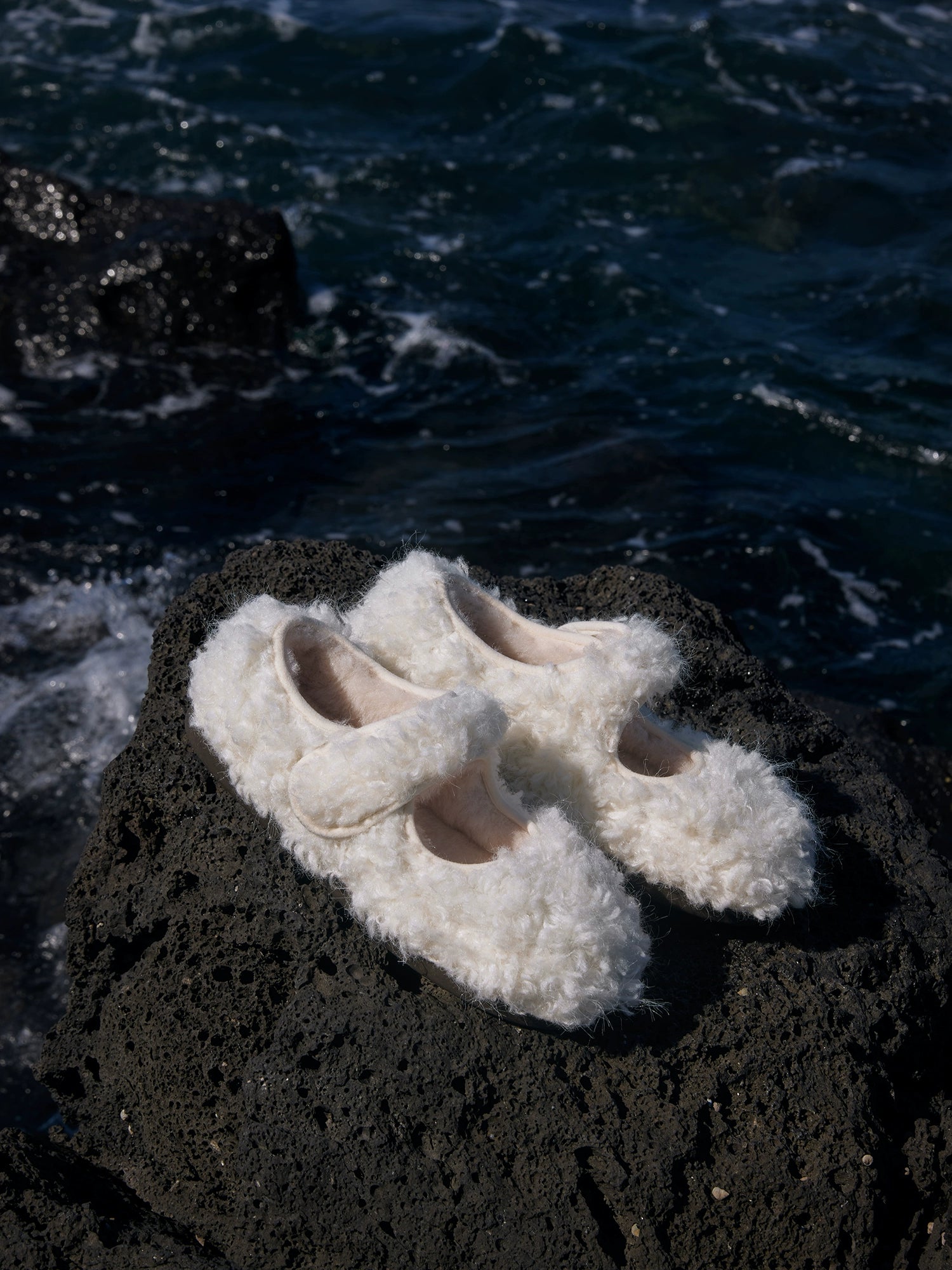 Milooey Soft-soled Velcro Bread Shoes