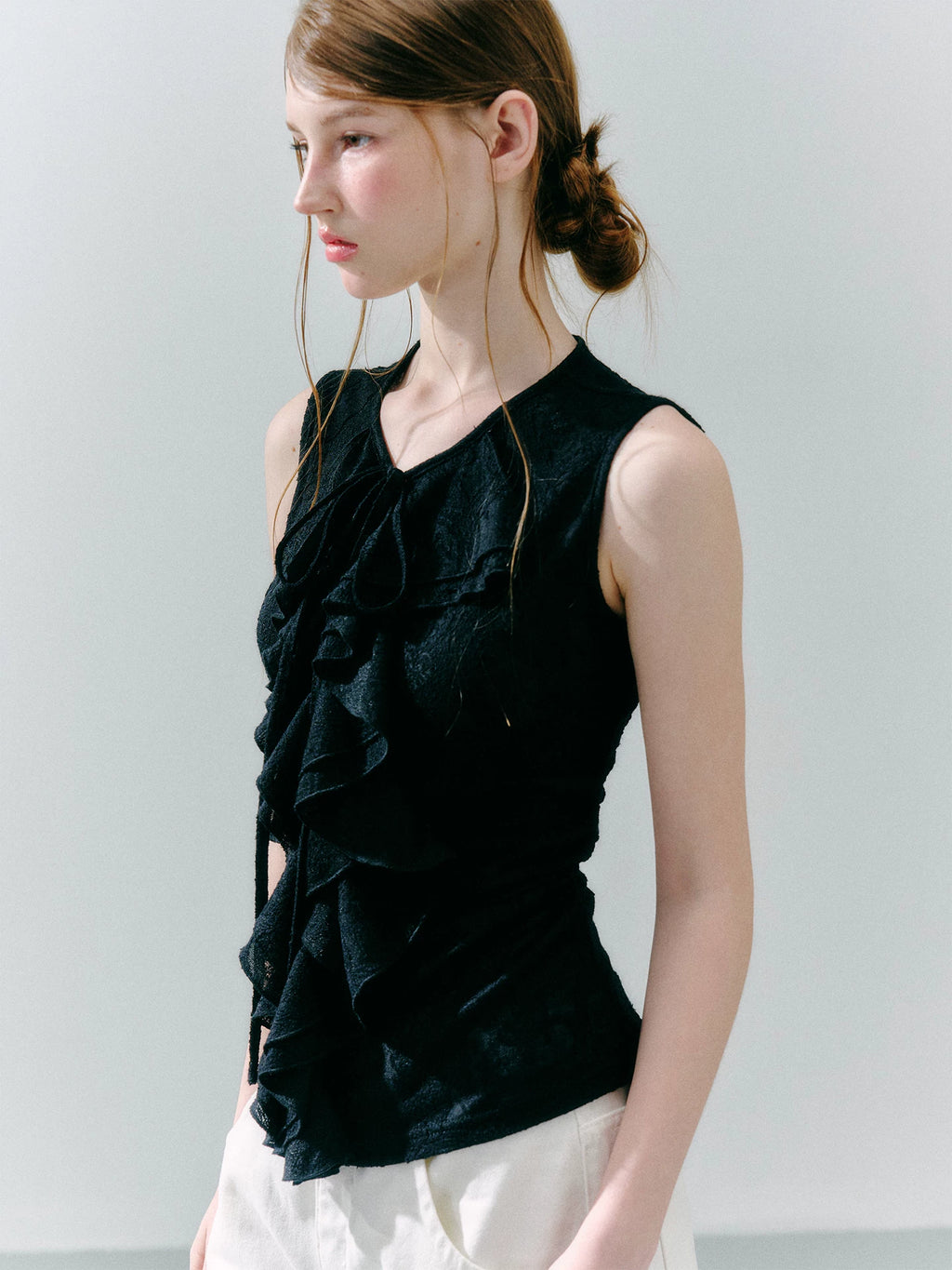 LOST FOREST Lace Lotus Leaf Slim Fit Vest