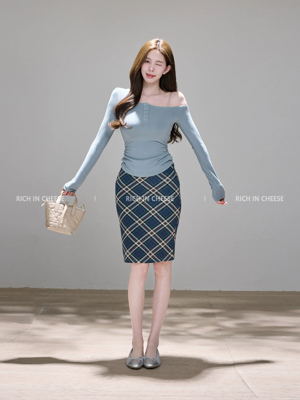 RICH IN CHEESE Plaid Shoulder Slim Set