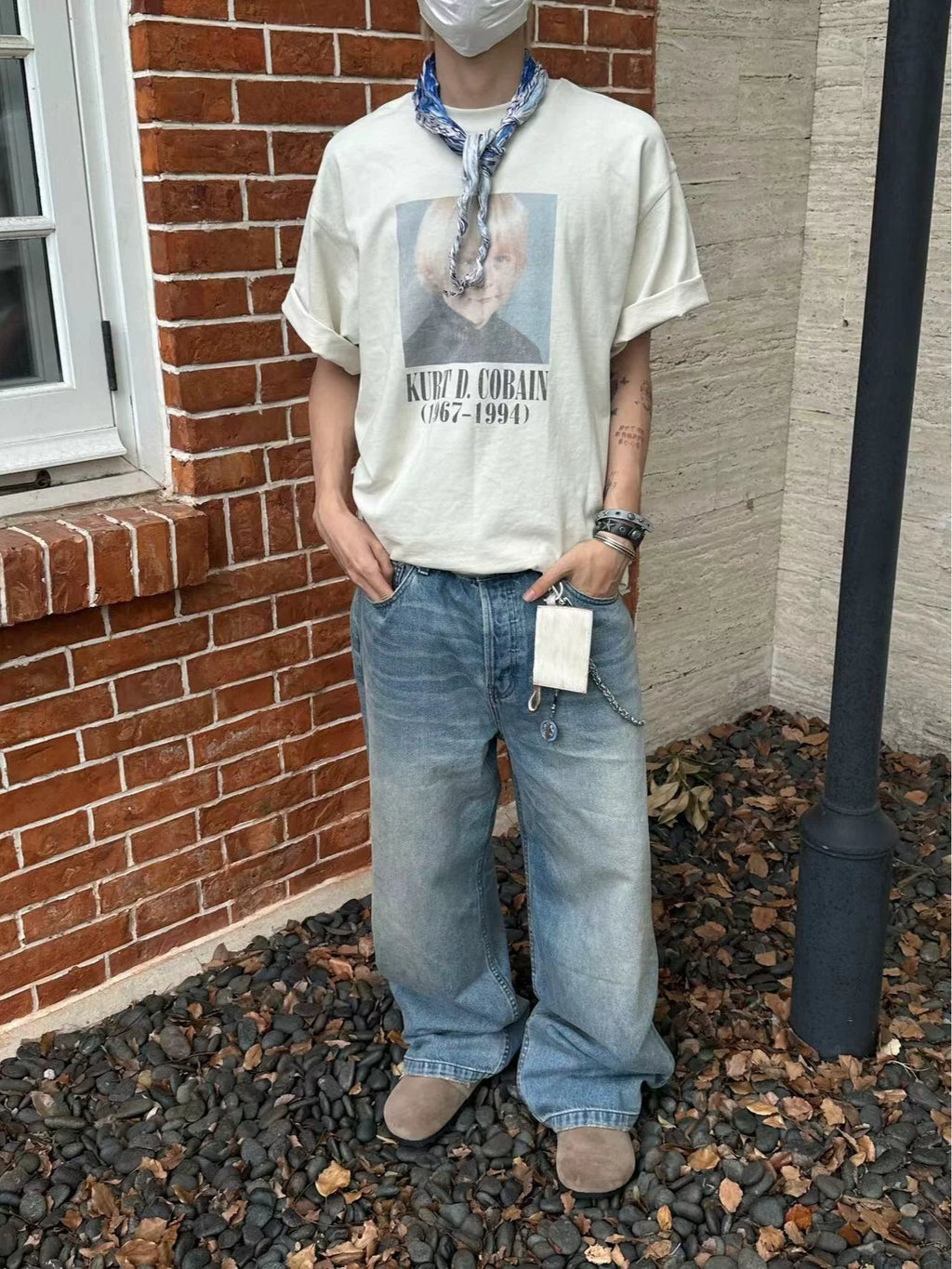 AMBSOM Retro Crew Neck Casual Tee