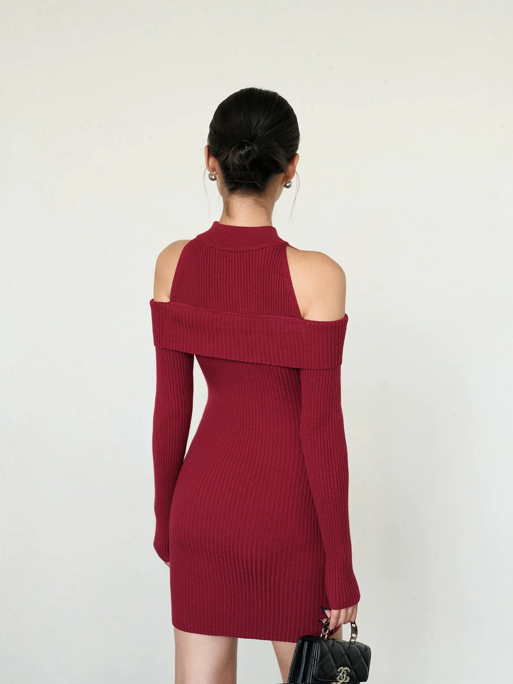 Ousph Semi-turtleneck Off-the-shoulder Long-sleeved Knitted Dress