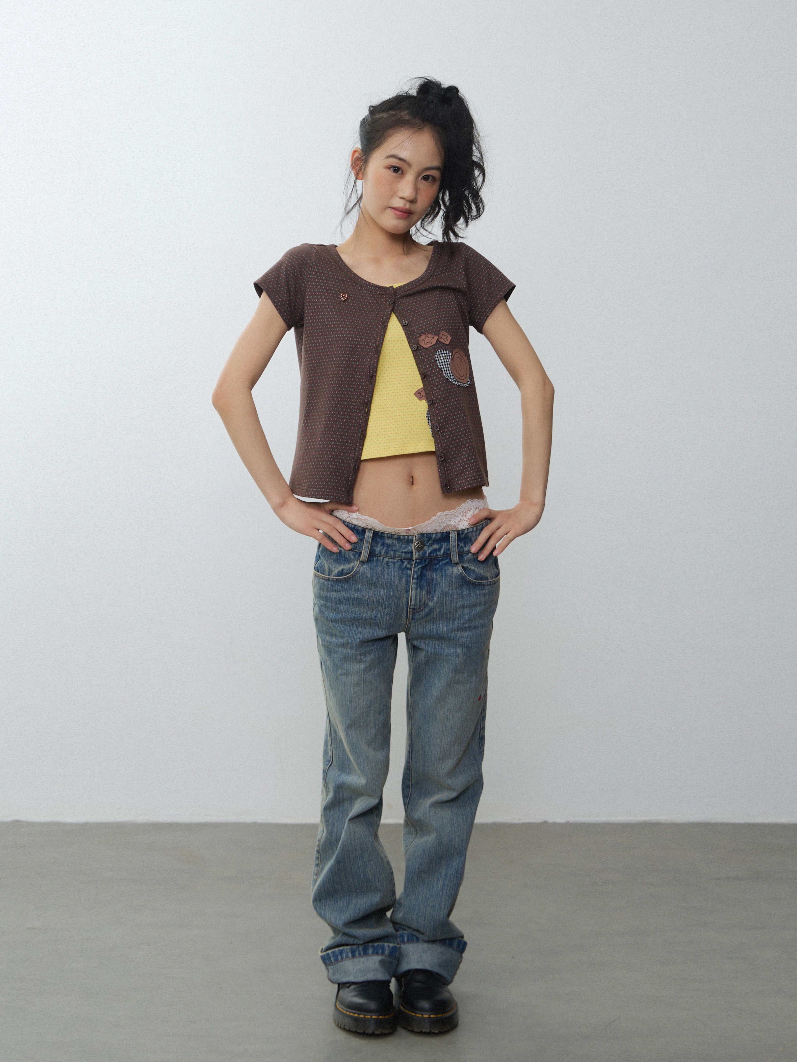 In Two Twos Medium Low Waist Straight Beetle Embroidered Jeans