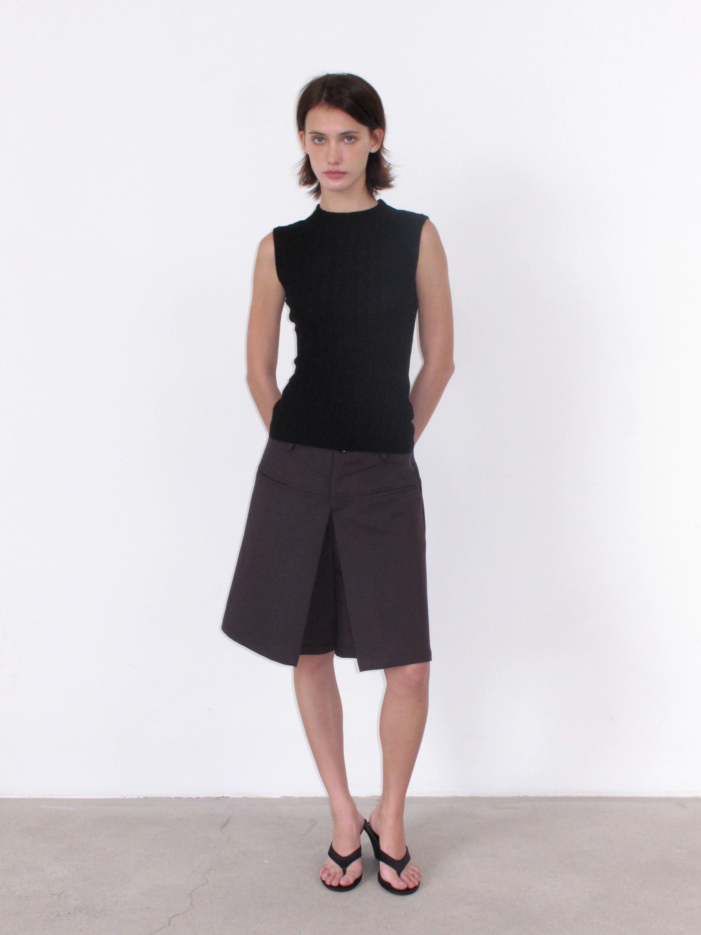 NOT UGLY Woven Small Turtleneck Slim Vest