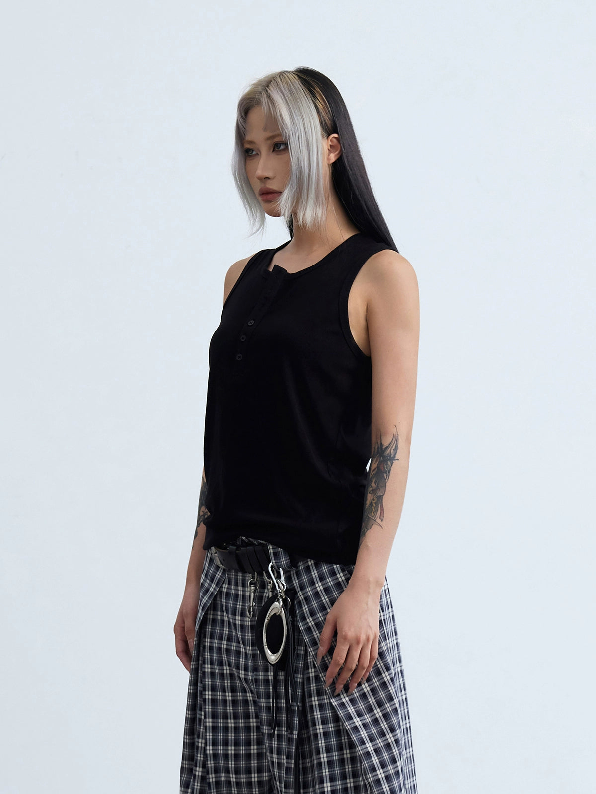 PEOPLESENSE Henry Collar Slim-fit Sleeveless Vest