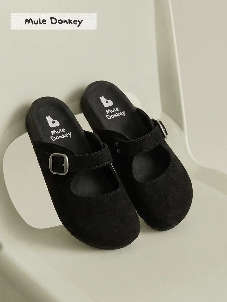 Donkey Wears A Thick-soled Half-pedal Slippers