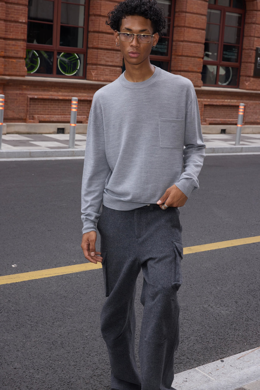 VLABMADE Slack Crew Neck Pocket Long Sleeve Sweater