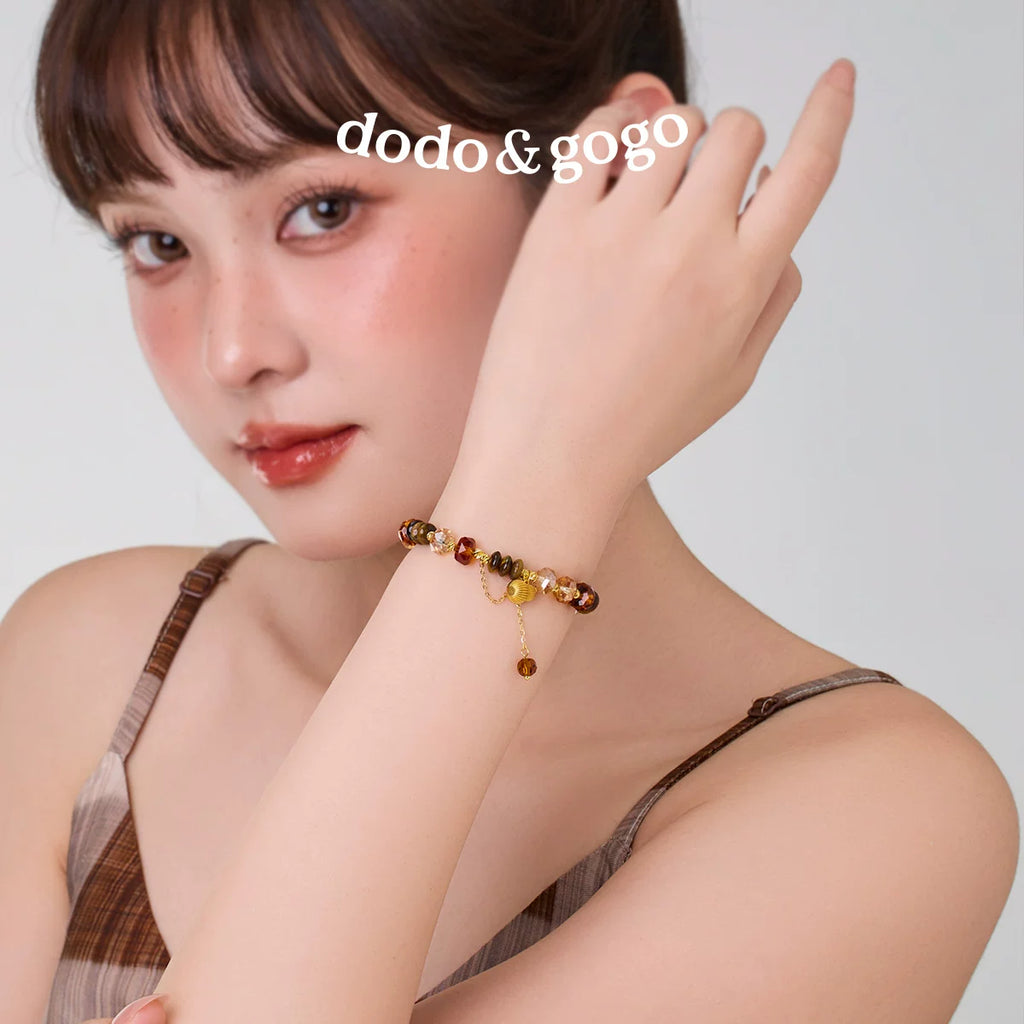 DODOGOGO Irregular Maillard White Premium Sense Bracelet