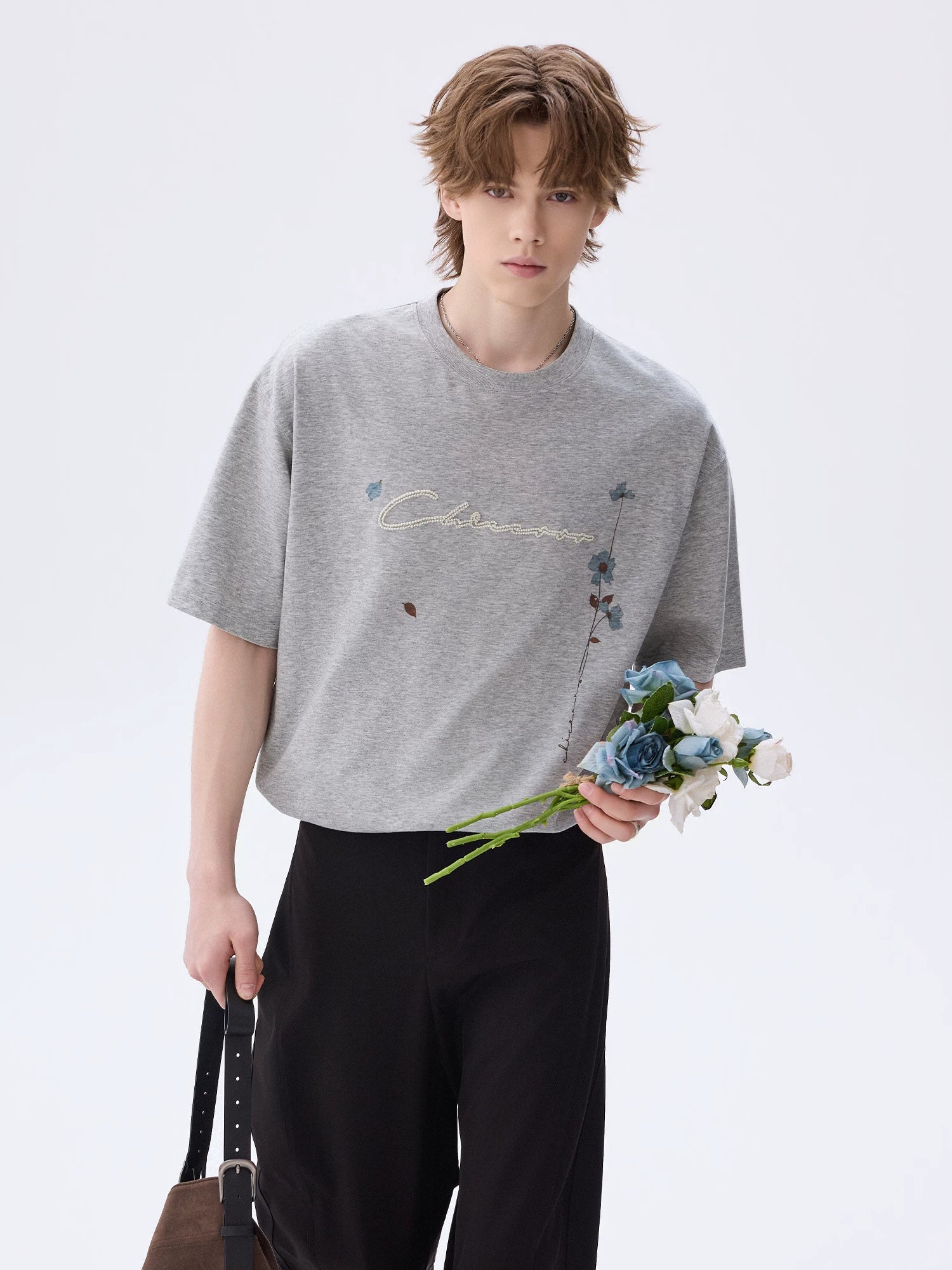 CHOR Flower Embroidery Simple Tee