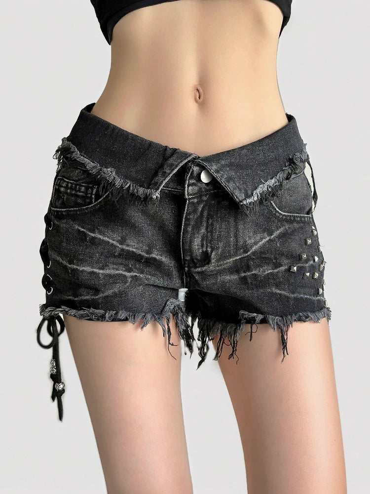 FUNOFF Vintage Riveted Burr-edged Low-rise Denim Shorts