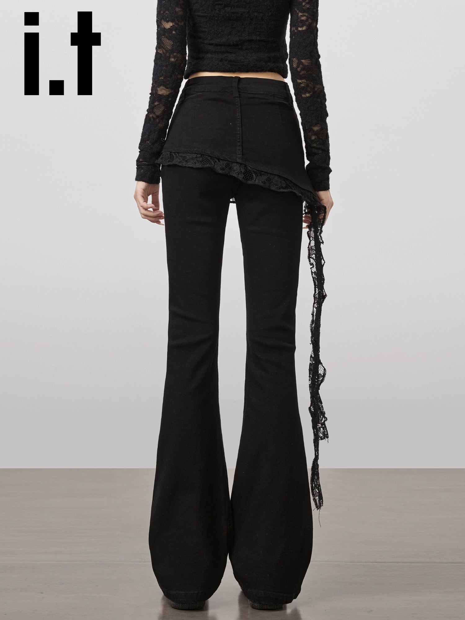 IT: CHOCOOLATE Fake Two-piece Stitched Lace Jeans