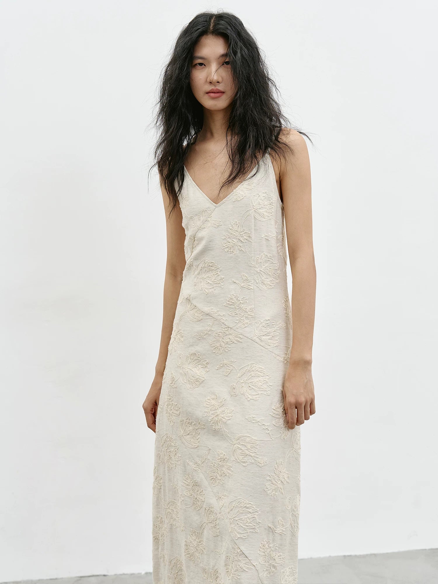 EIGHTHMONTH V-neck Suspender Dress