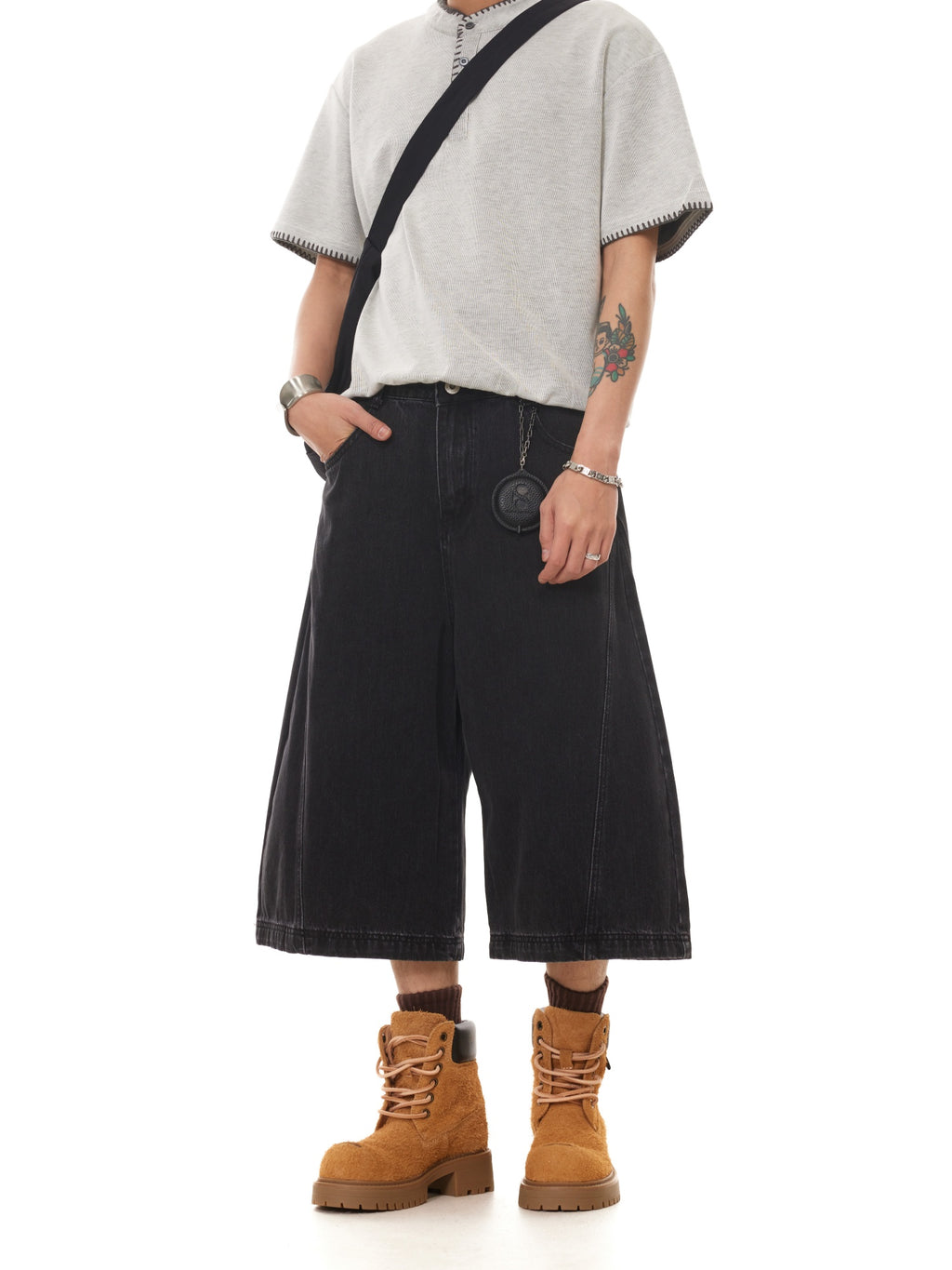 BTSG boxy washed natural black wide-leg denim shorts