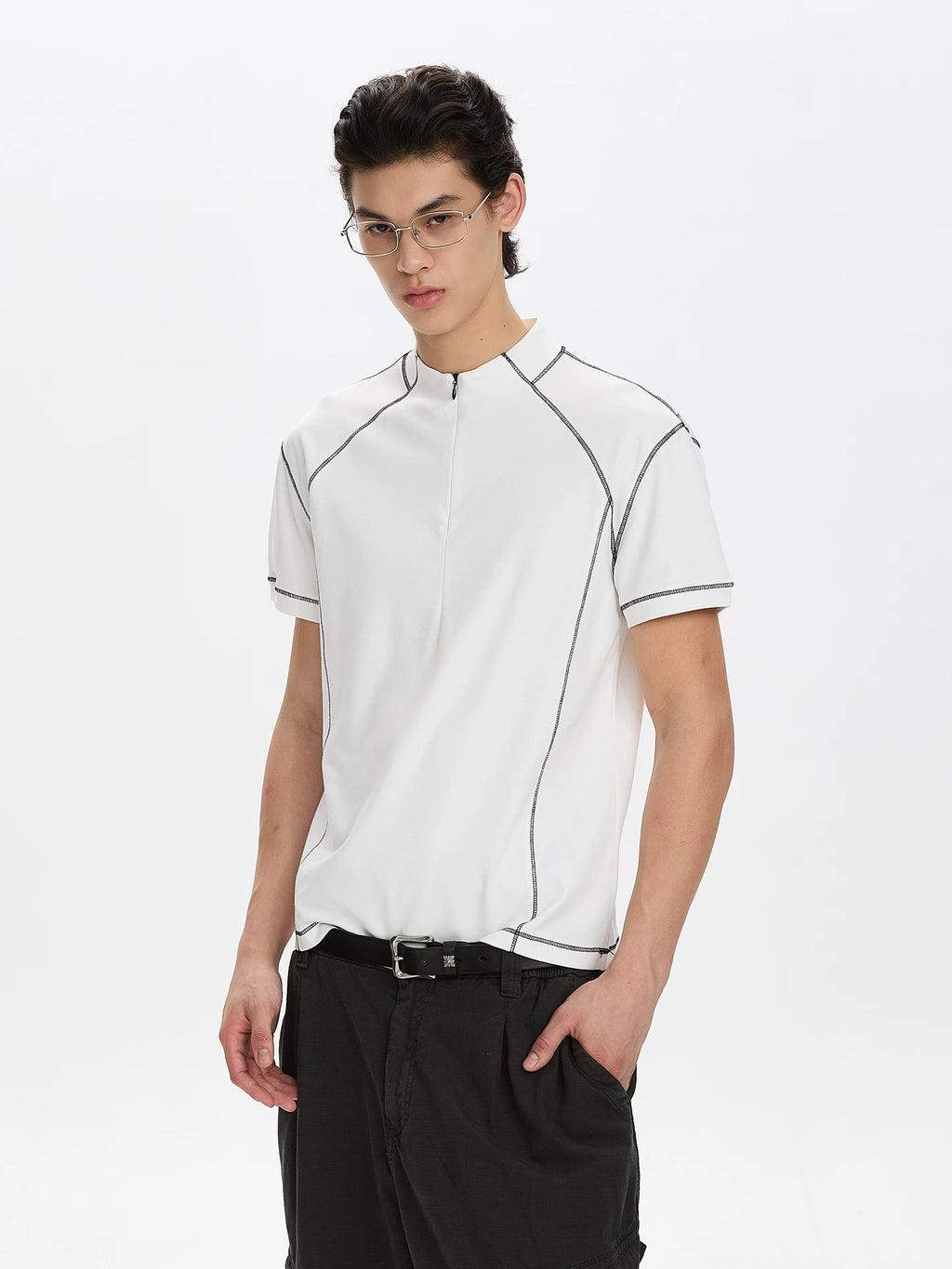 A PUEE Open Line Half Zipper Front Shoulder Tee