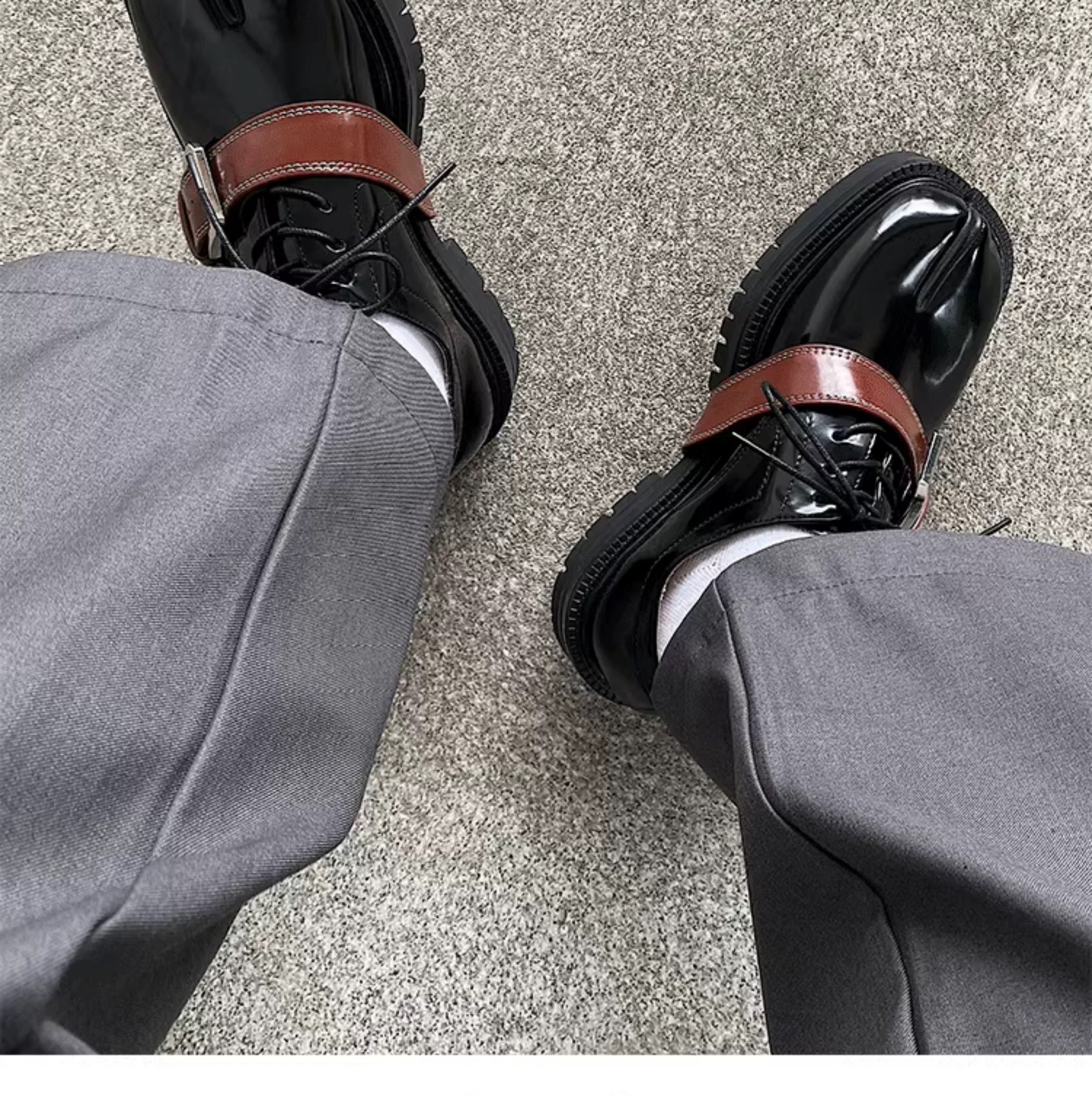 SHENLV STUDIO Buckle Tabi Shoes