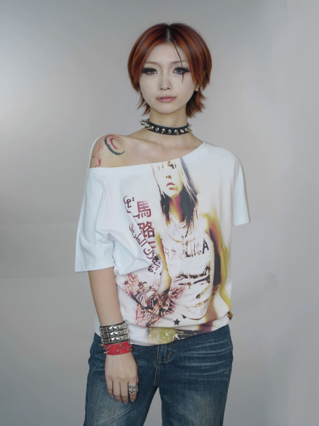 WEBBAR Y2K Antique Spice Girl Slash Shoulder Tee