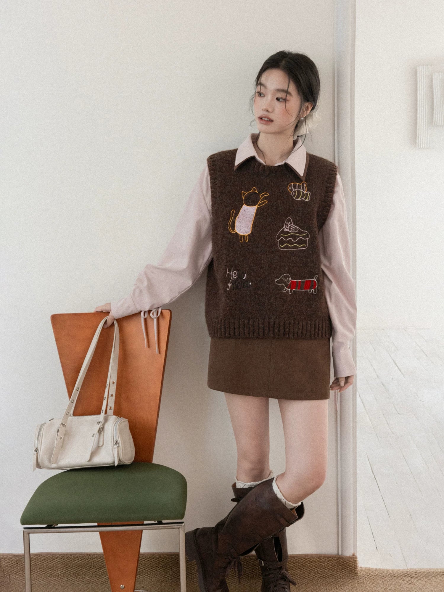 CantonStory Vintage Cartoon Embroidered Knitted Vest