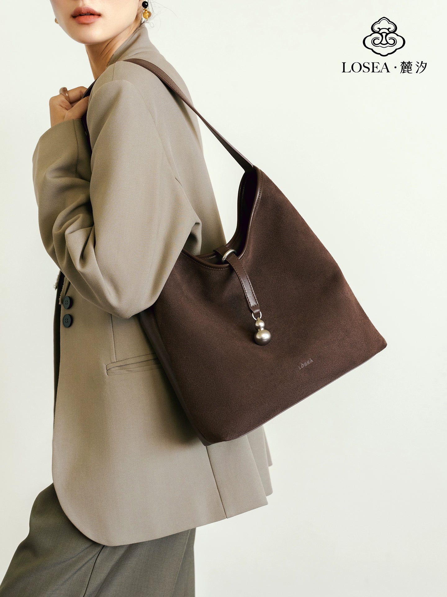 LOSEA Matte Leather Bucket Bag