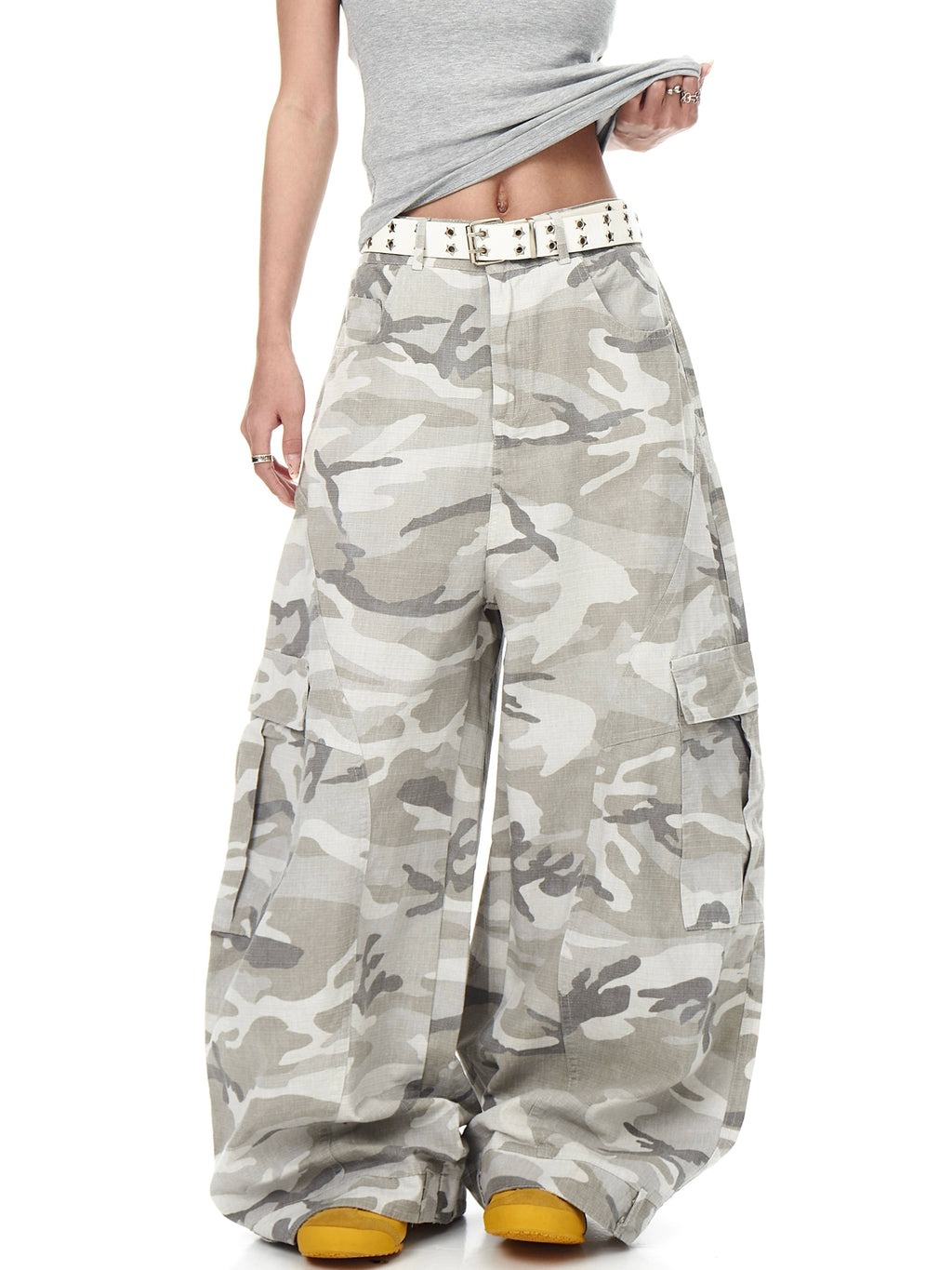 BLACKLISTS Vintage Multi-pocket Camouflage Scimitar Cargo Pants