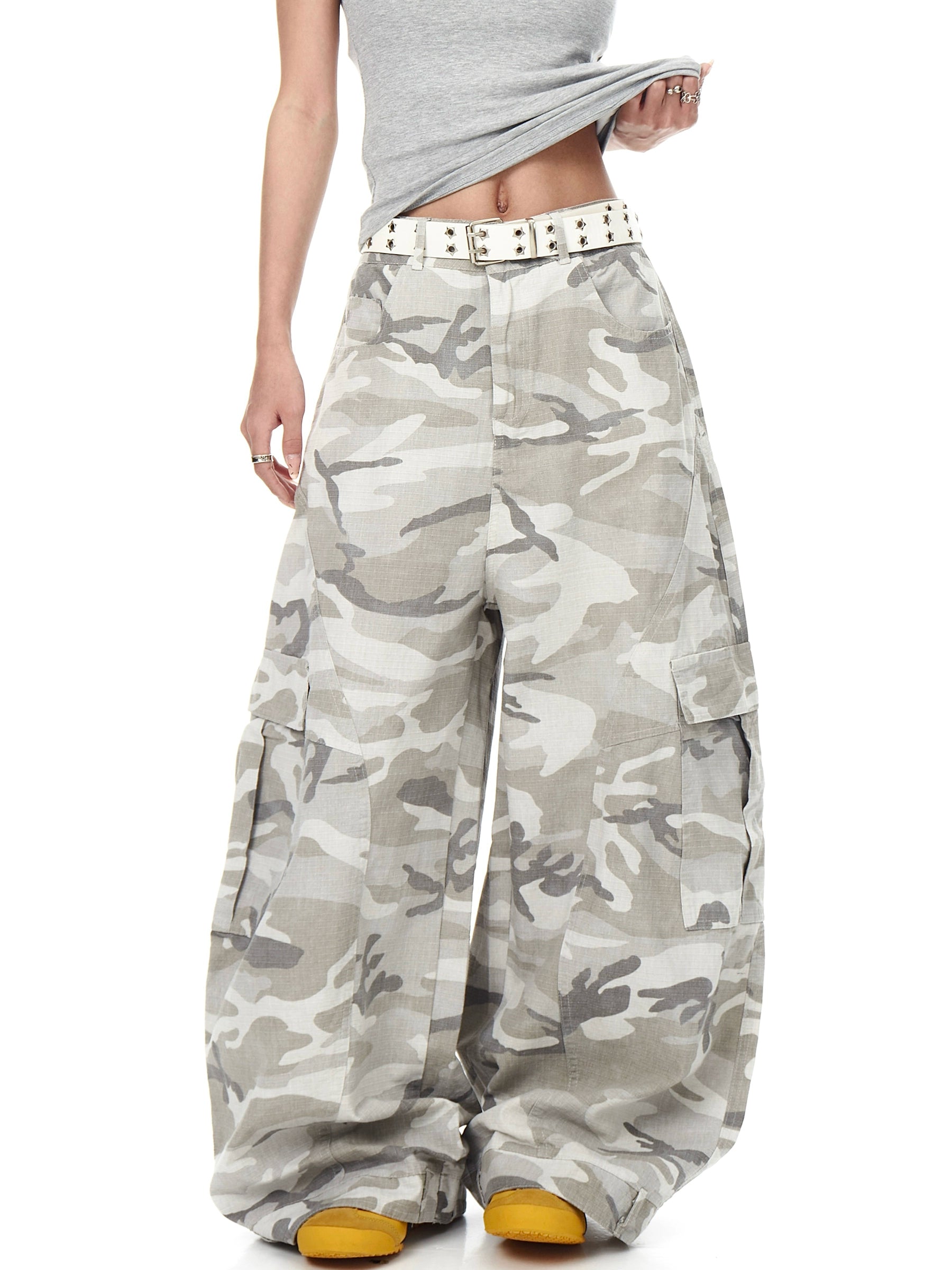 BLACKLISTS Vintage Multi-pocket Camouflage Scimitar Cargo Pants