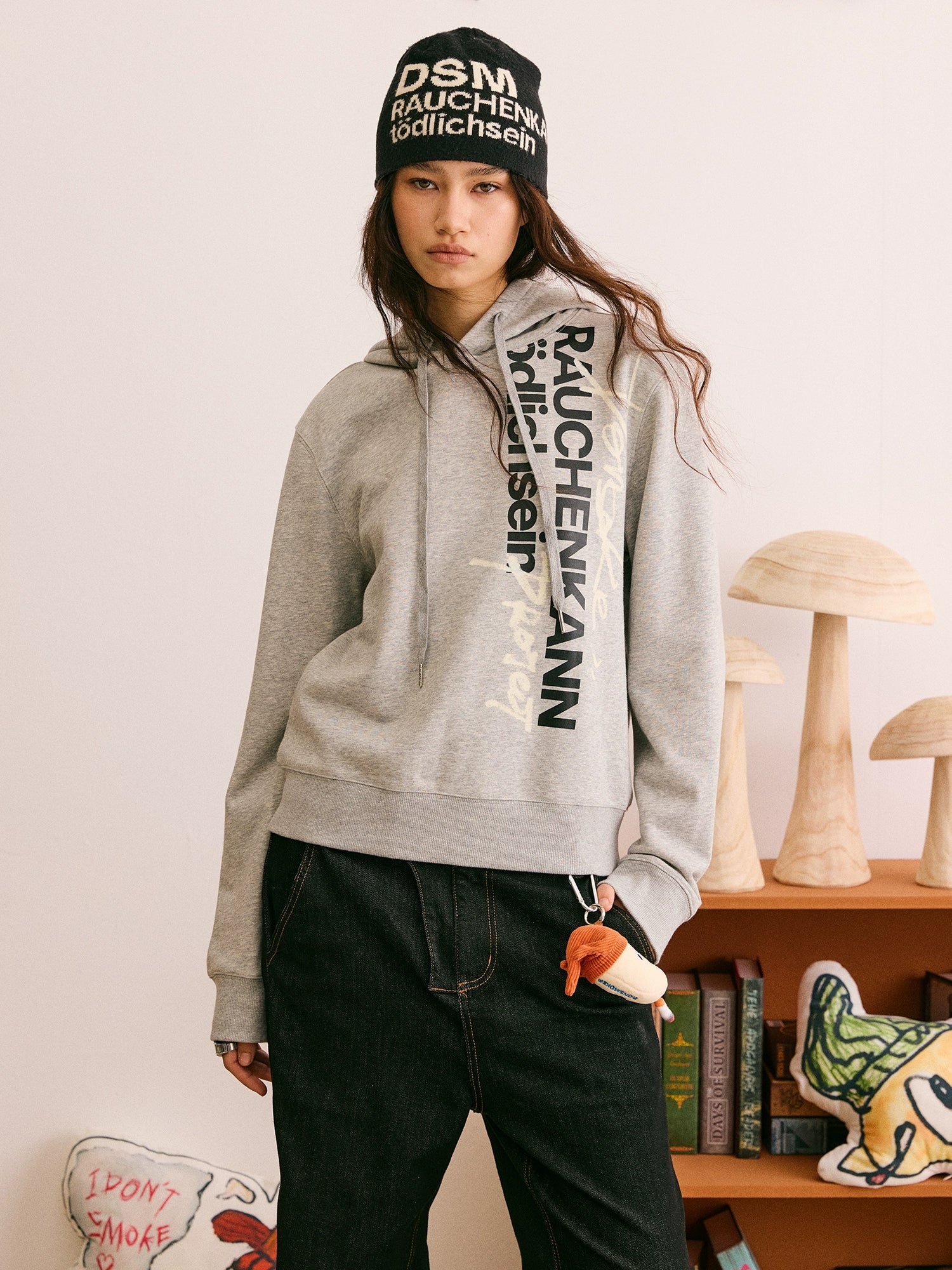 DONSMOKE Front Shoulder Vertical Word Versatile Hooded Sweater