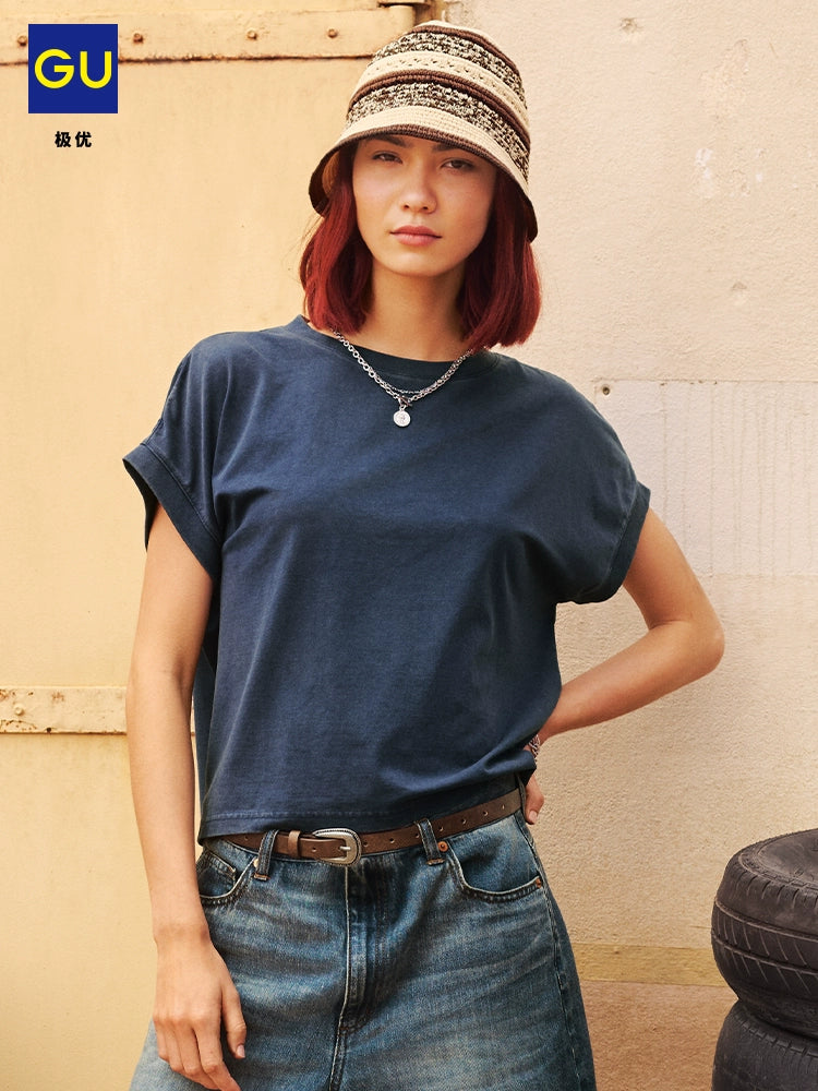 GU Retro Feeling Loose and Simple Tee