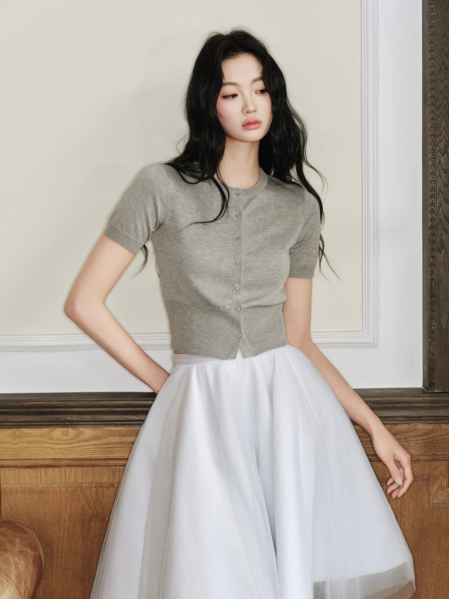 Avenement Knitted Round Neck Slim Short Tee
