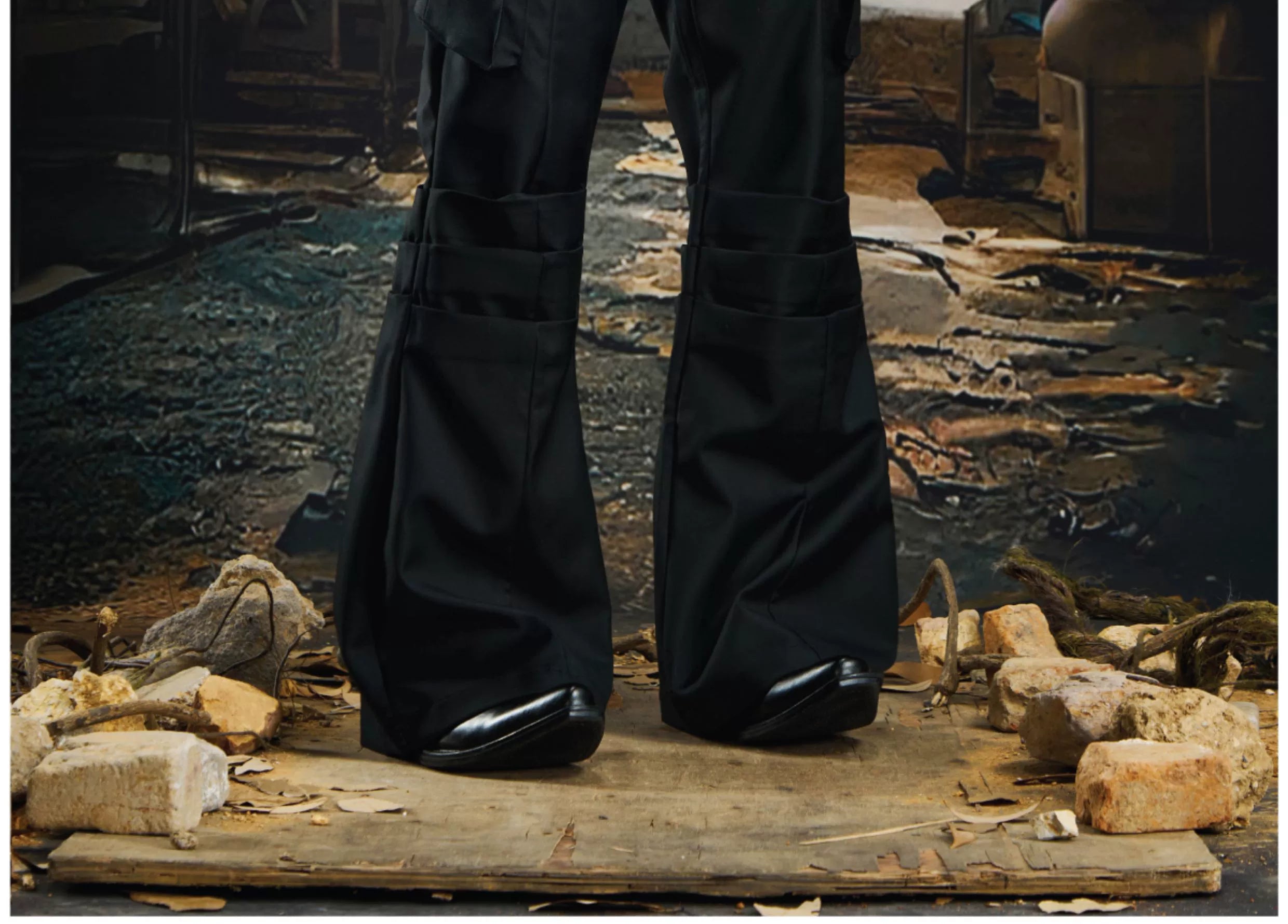 NOMANIAI Pleated and Versatile Trousers
