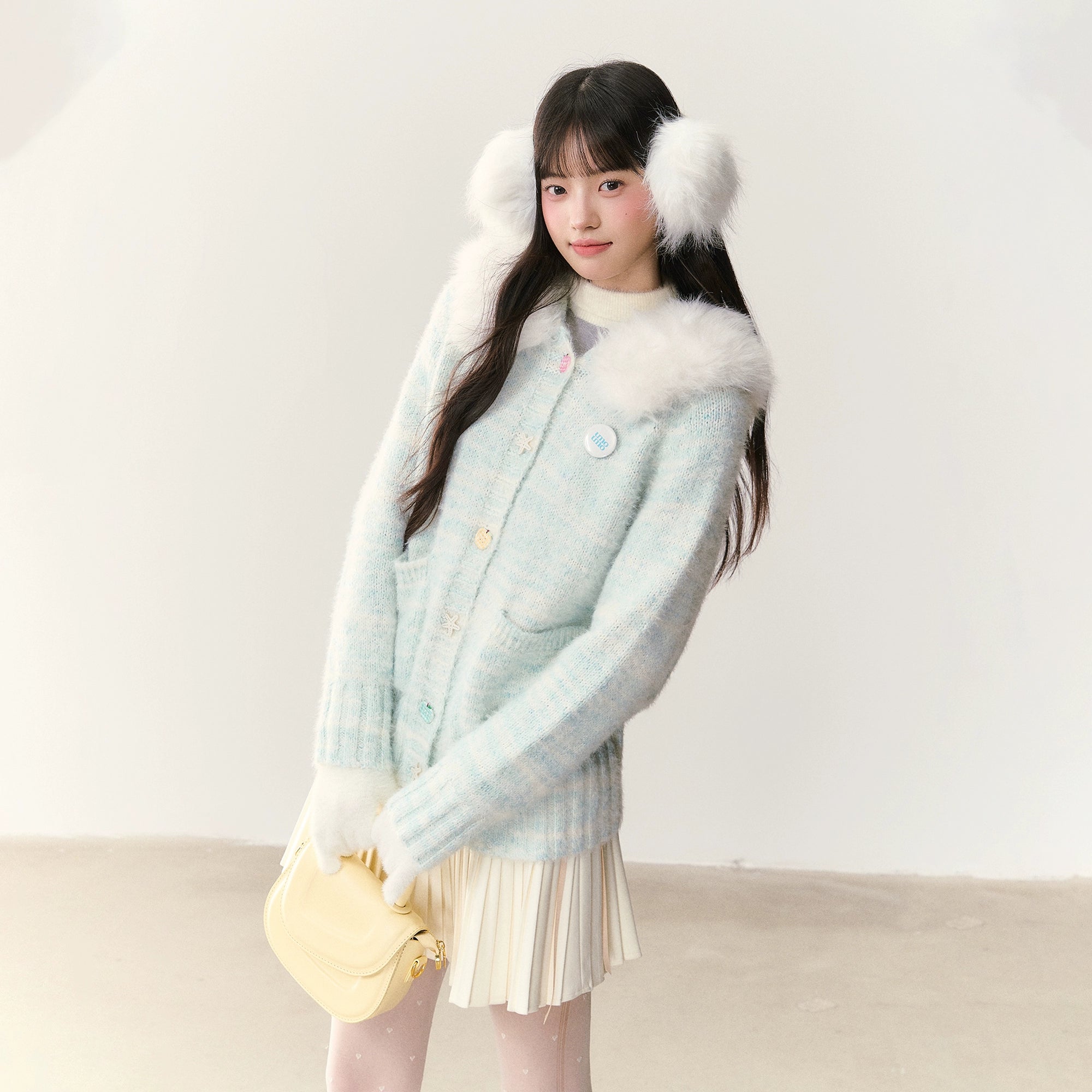 Umoumo Gradual Change Fur Collar Plush Hooded Cardigan