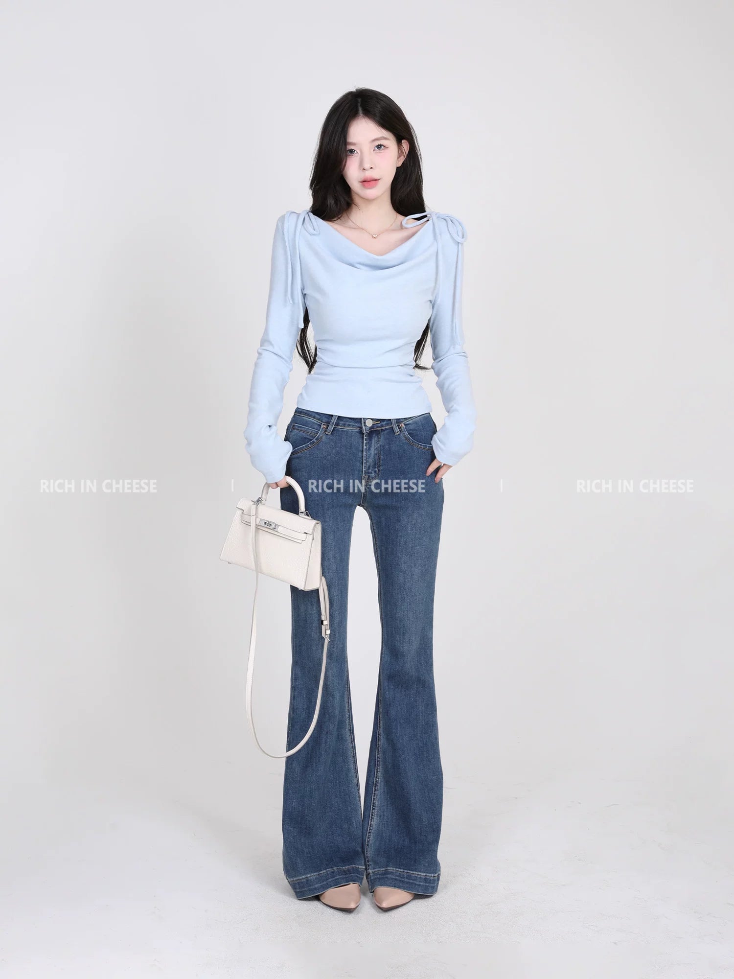 RICH IN CHEESE Swing Neck Knitted Waist Long Sleeve