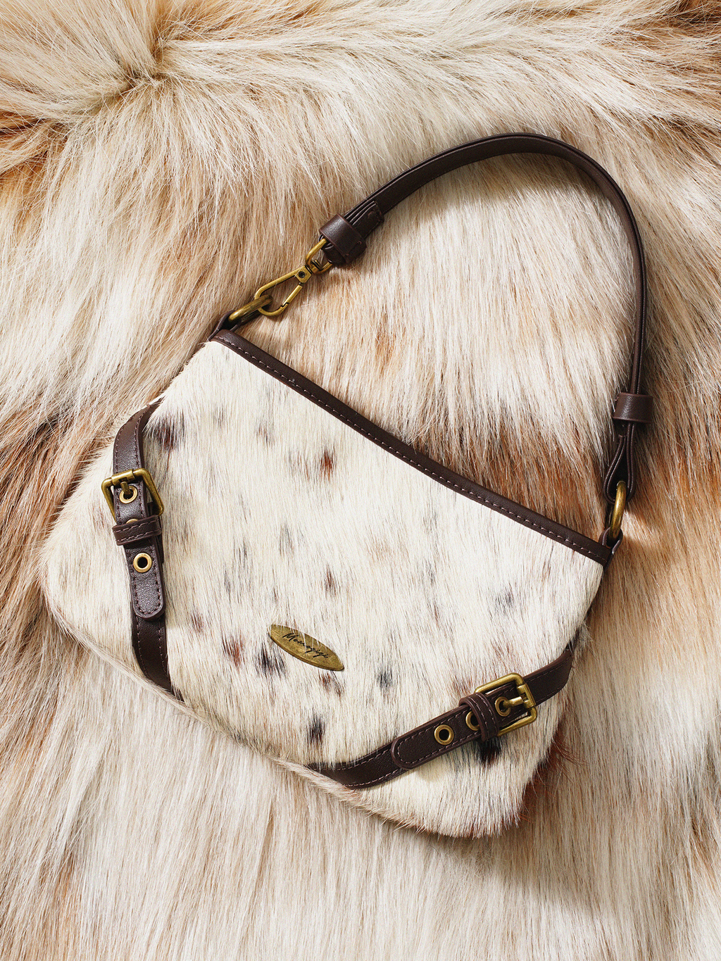 Momogigi Retro Milk Cowhide Premium Underarm Bag