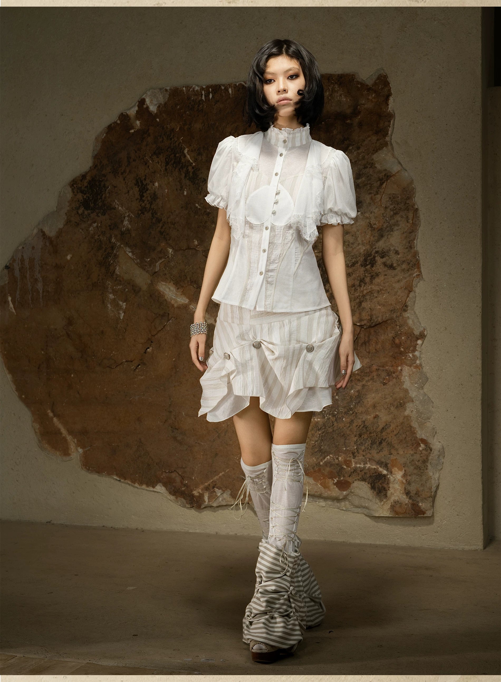 ARIADNAw Retro Bubble Sleeve Waist and Thin Shirt