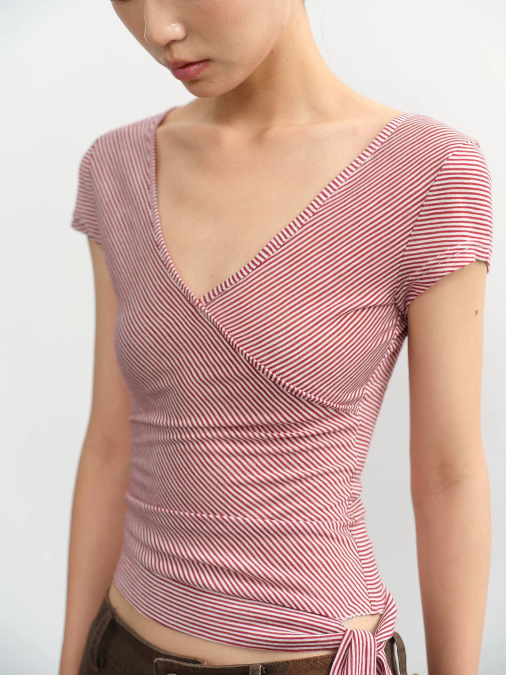 LINY LIBERTY V-neck Slim-fit Striped Knitted Tee