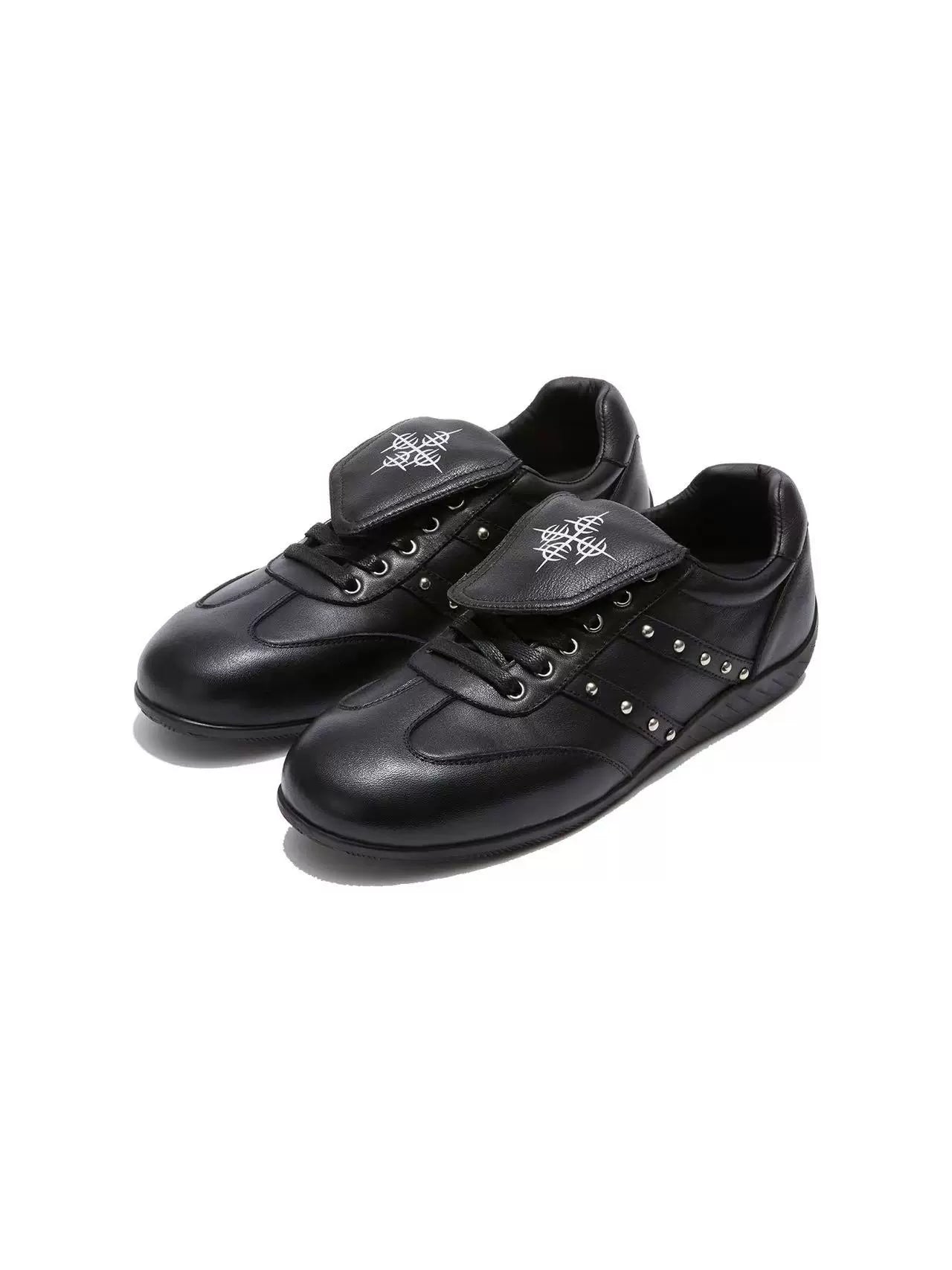 DETW Cross Flower Metal Hidden Buckle Rivet Casual Shoes