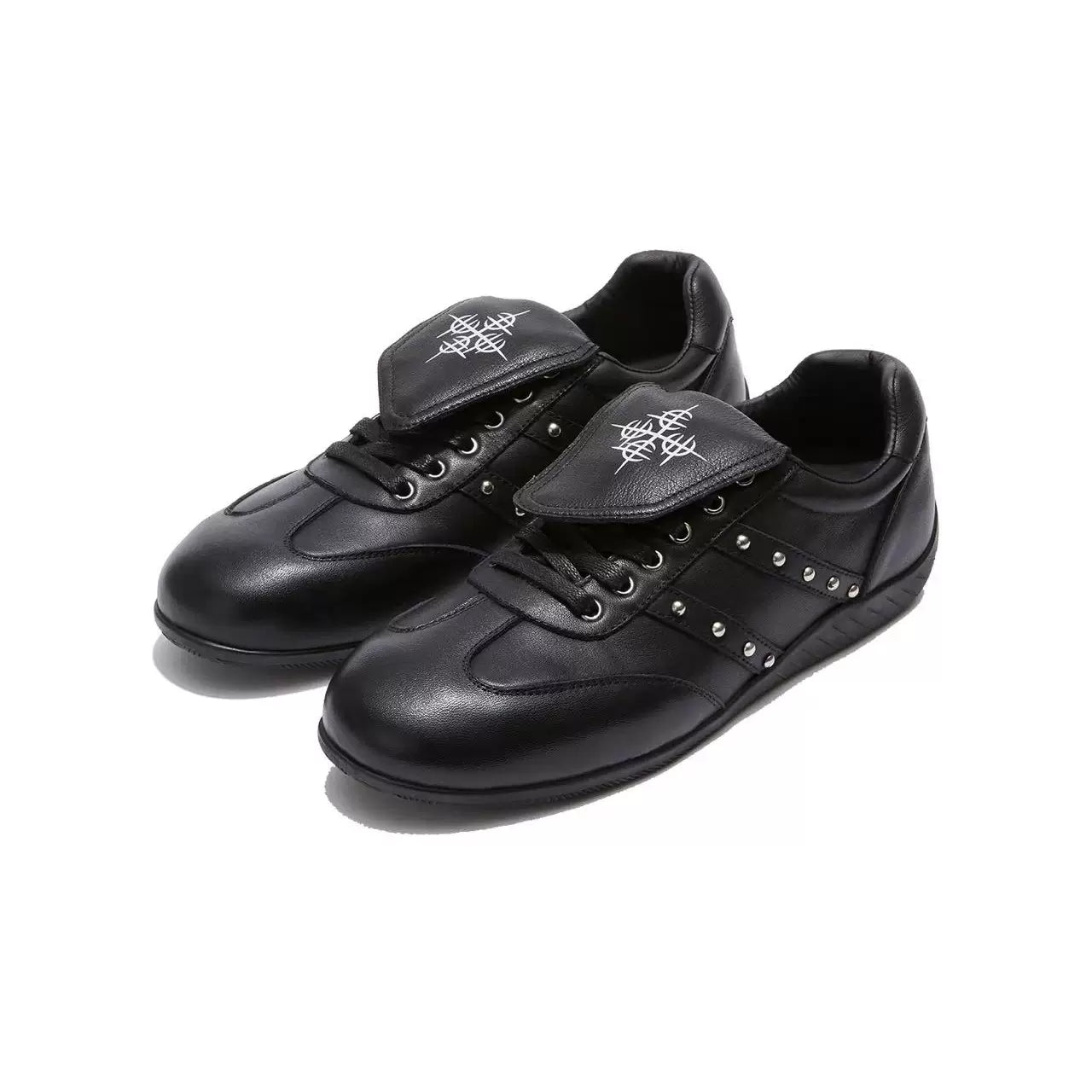 DETW Cross Flower Metal Hidden Buckle Rivet Casual Shoes