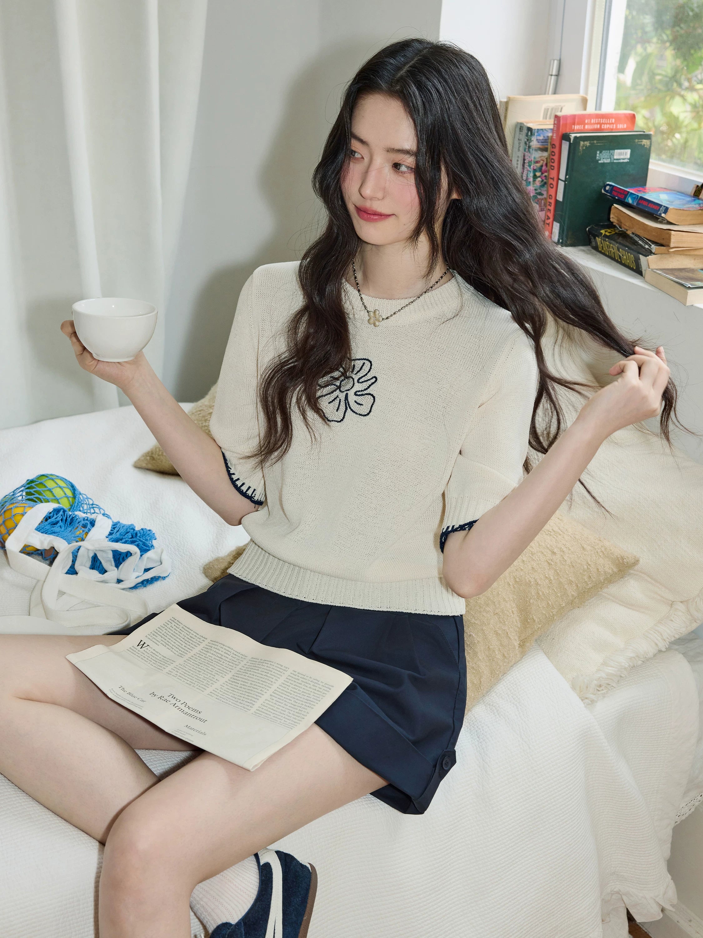 XUJING Embroidery Front Shoulder Knitted Tee