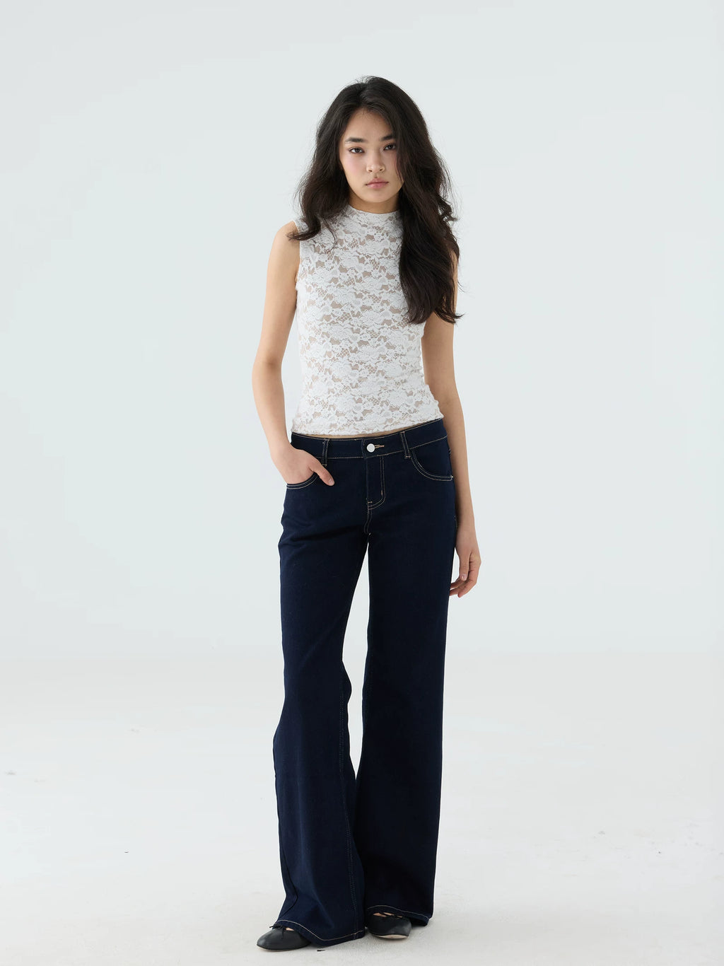 Veryrareme Lace Stand-Up Collar Sleeveless Vest