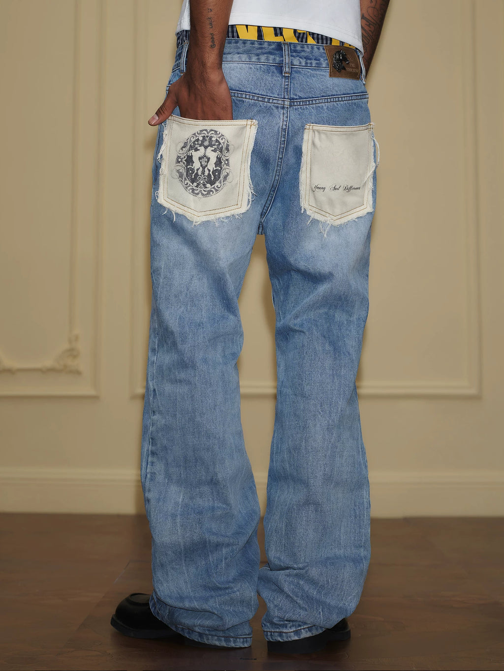 YADcrew Raw-edge Print Lightning Jeans