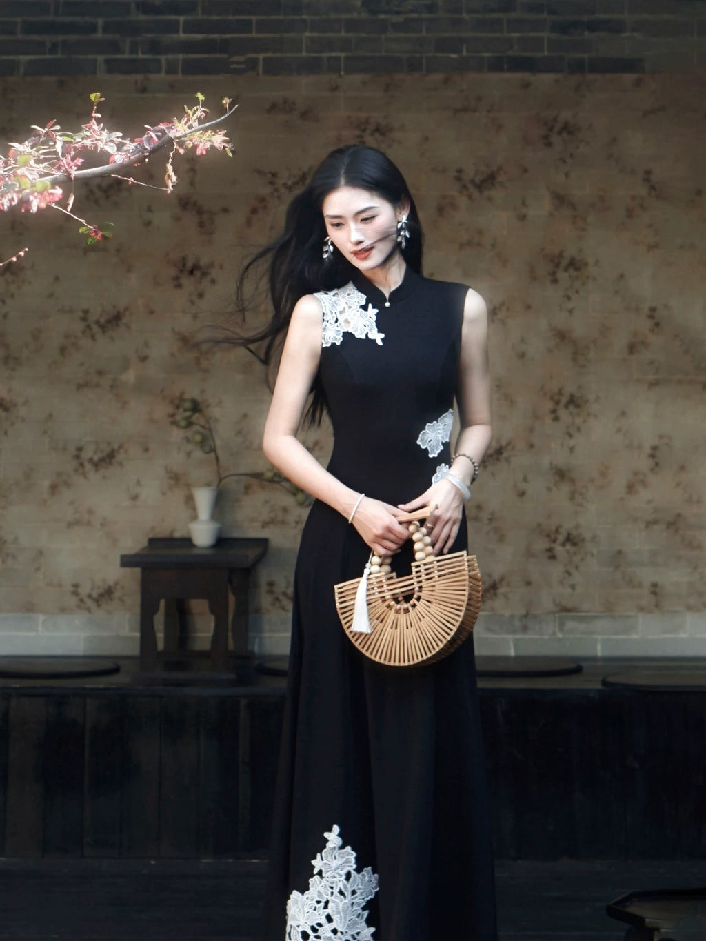 ZIHE Lace Appliqué Knit Dress